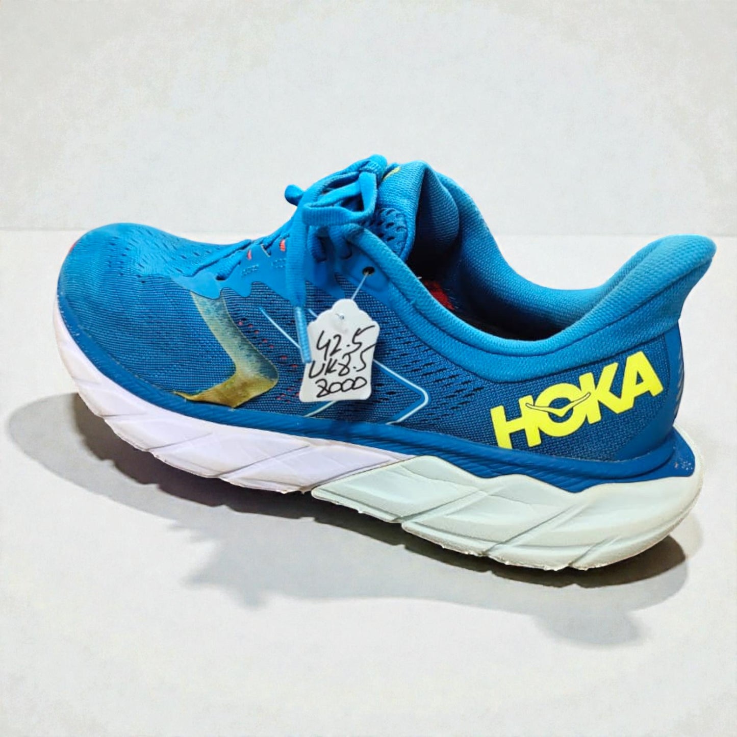 HOKA ONE ONE 8B (Size 42.5/UK 8.5)