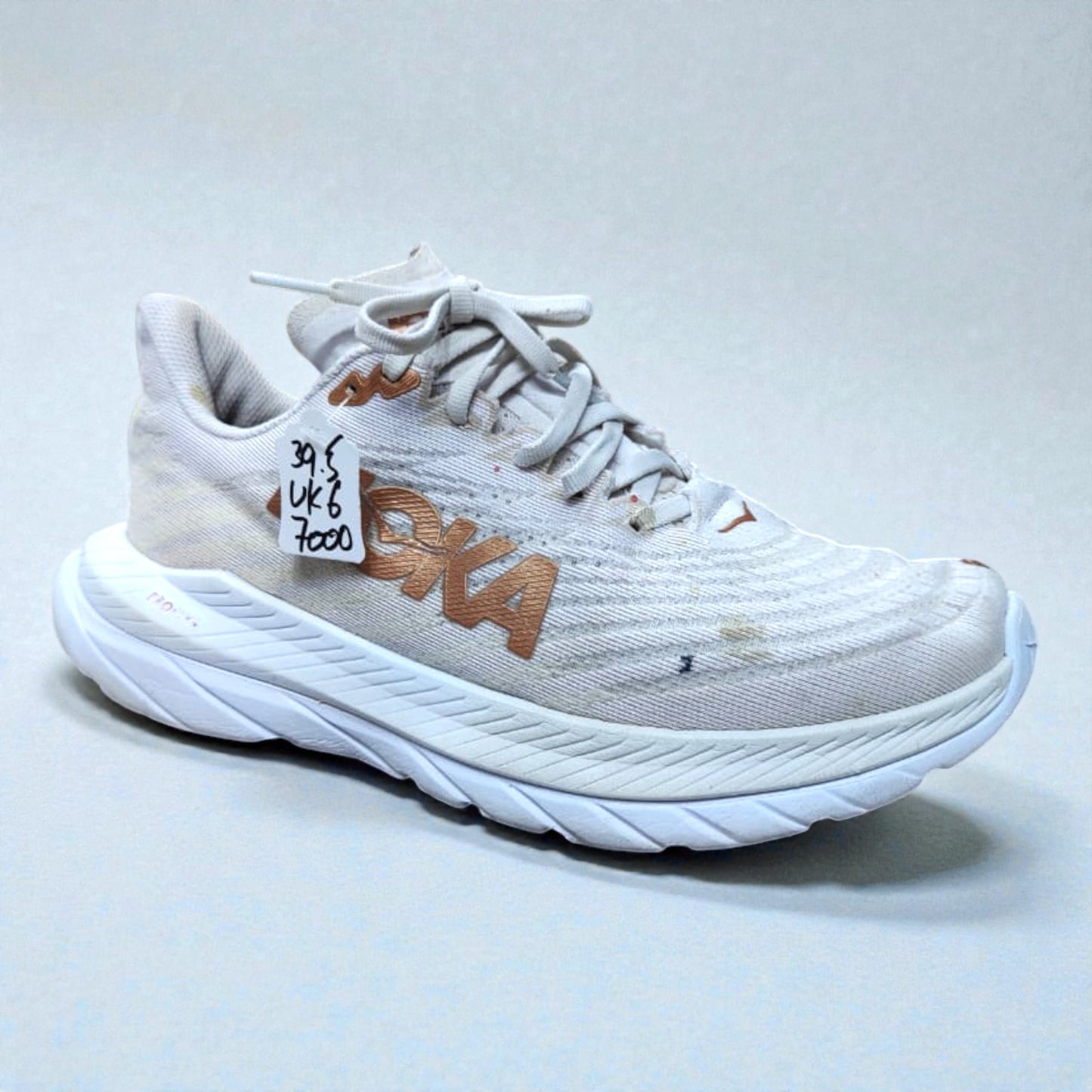 HOKA ONE ONE MACH 5 (Size 39.5/UK 6)