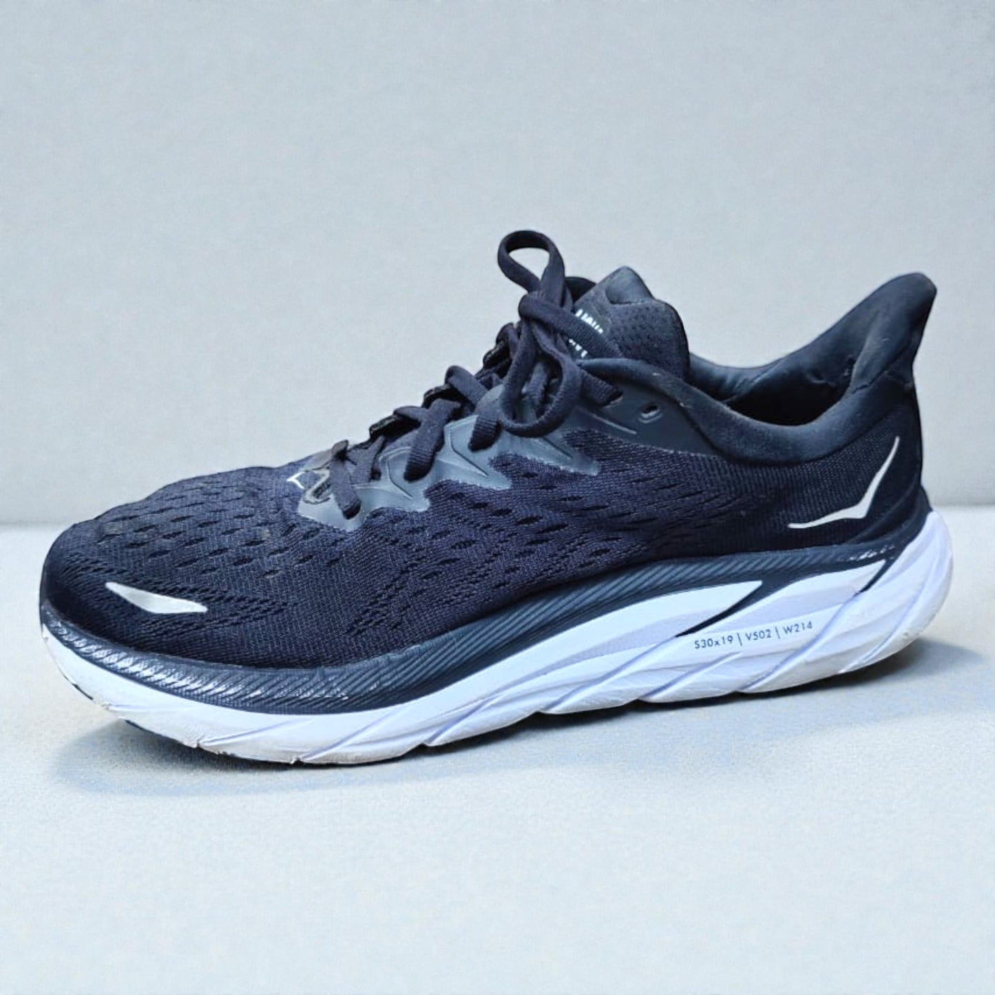 HOKA ONE ONE CLIFTON 8 (Size 40.5/UK 7)