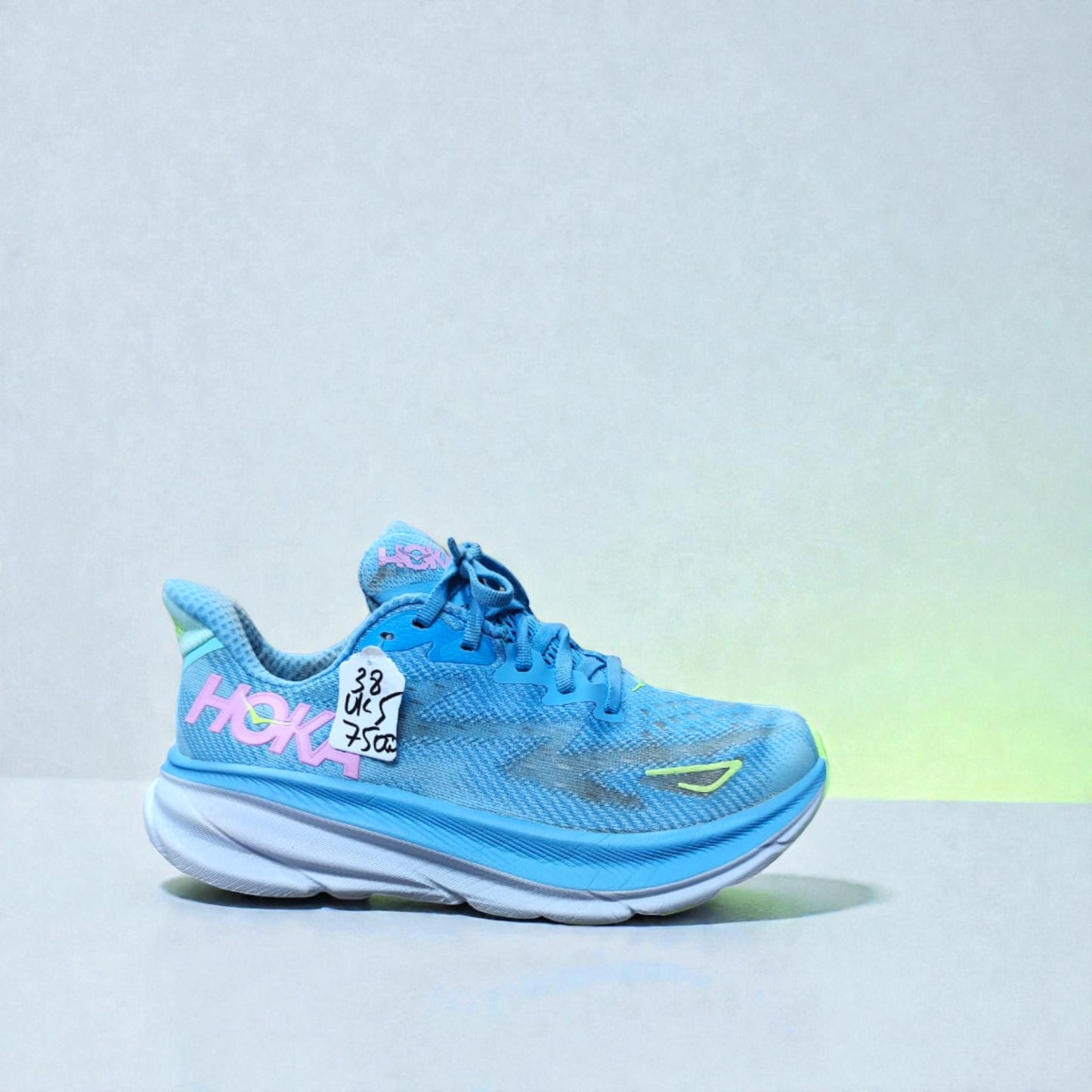 HOKA ONE CLIFTON 8 (Size 38/UK 5)