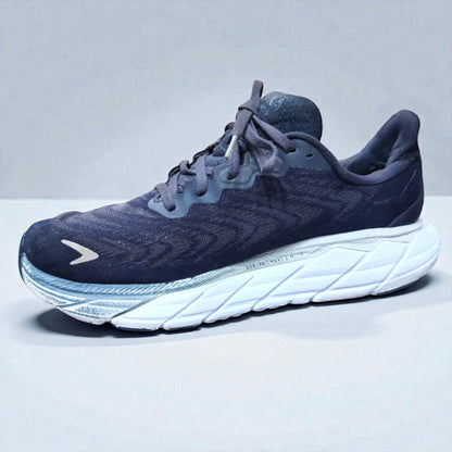 HOKA ONE ONE ARAHI 6 (Size 40/UK 6.5)