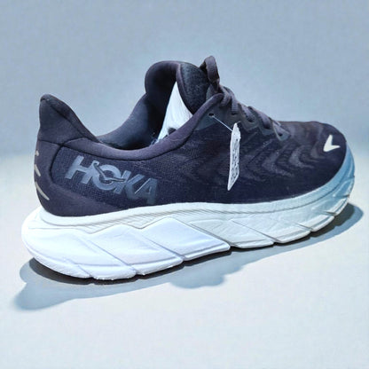 HOKA ONE ONE ARAHI 6 (Size 40/UK 6.5)