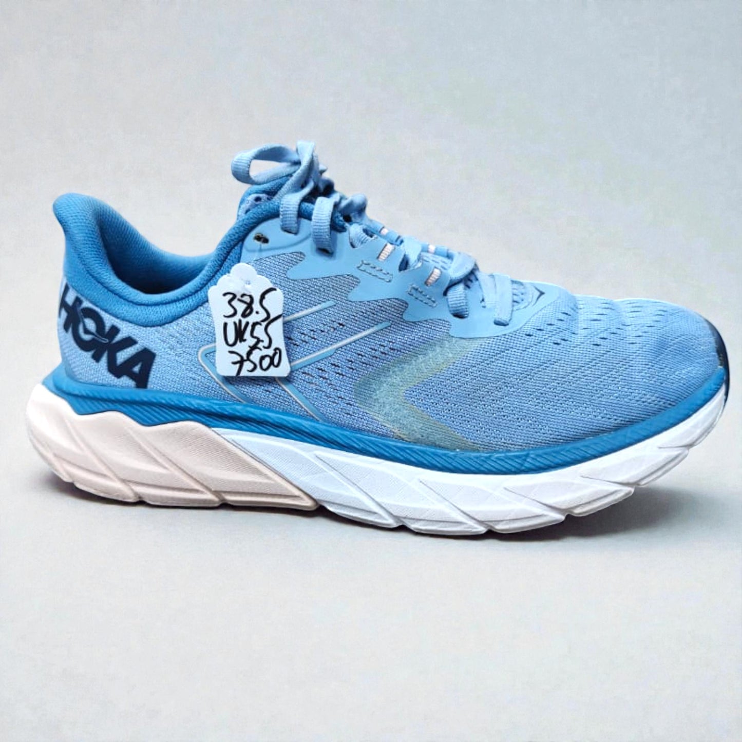 HOKA ONE ONE ARAHI 5 (Size 38.5/UK 5.5)