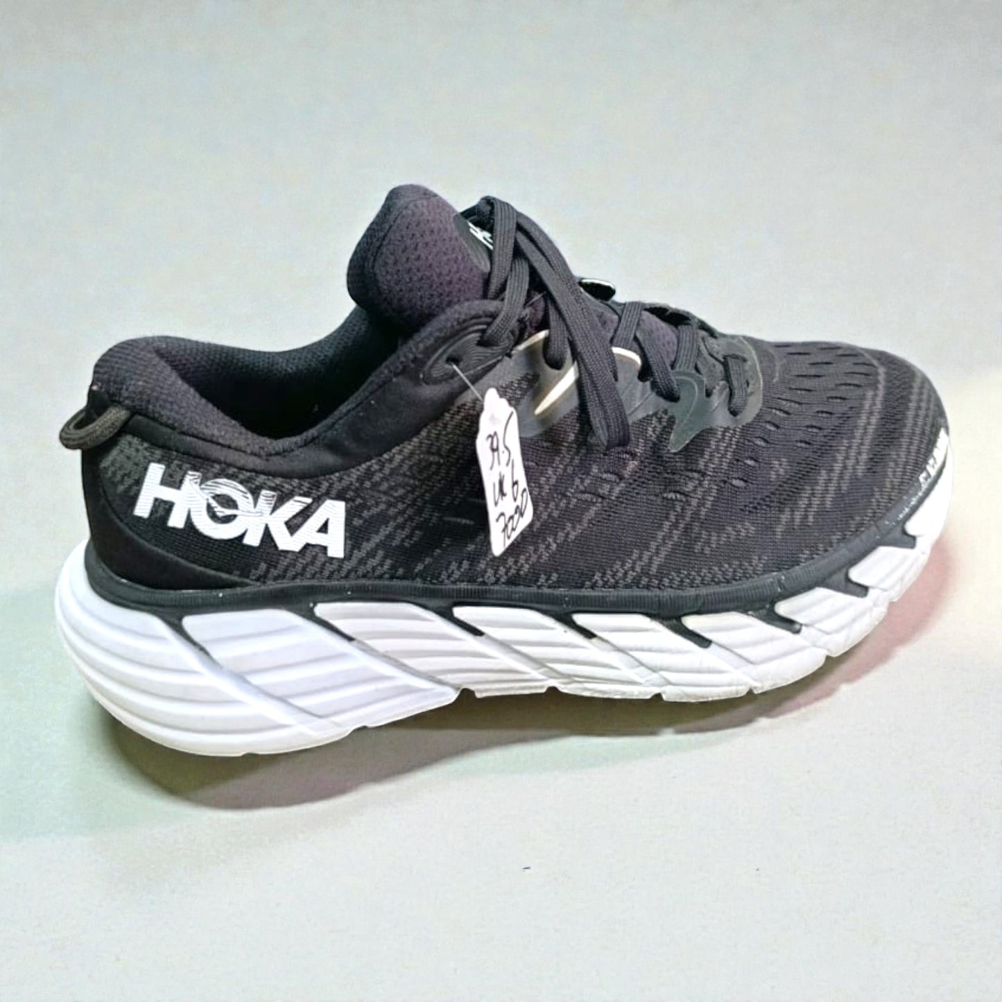 HOKA GAVIOTA 4 (Size 39.5/UK 6)