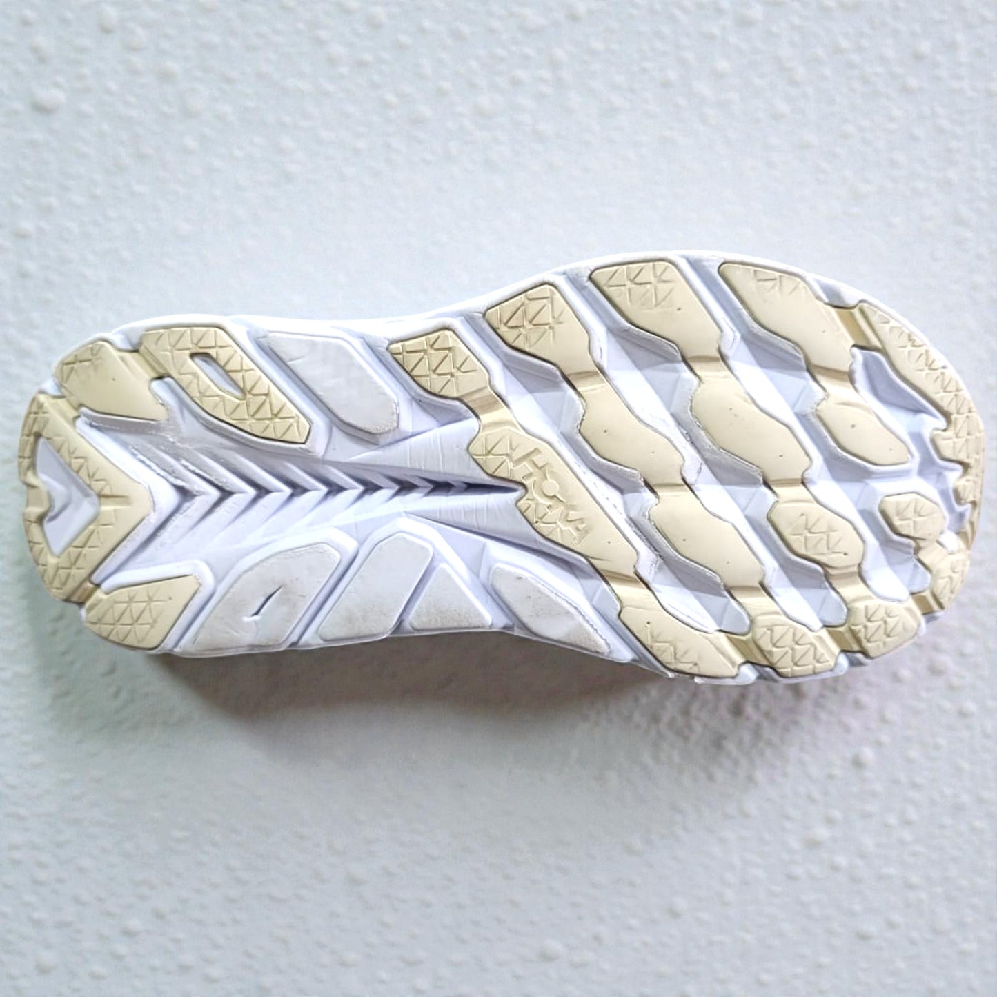 HOKA ONE ONE CLIFTON 8 (Size 40/UK 6.5)