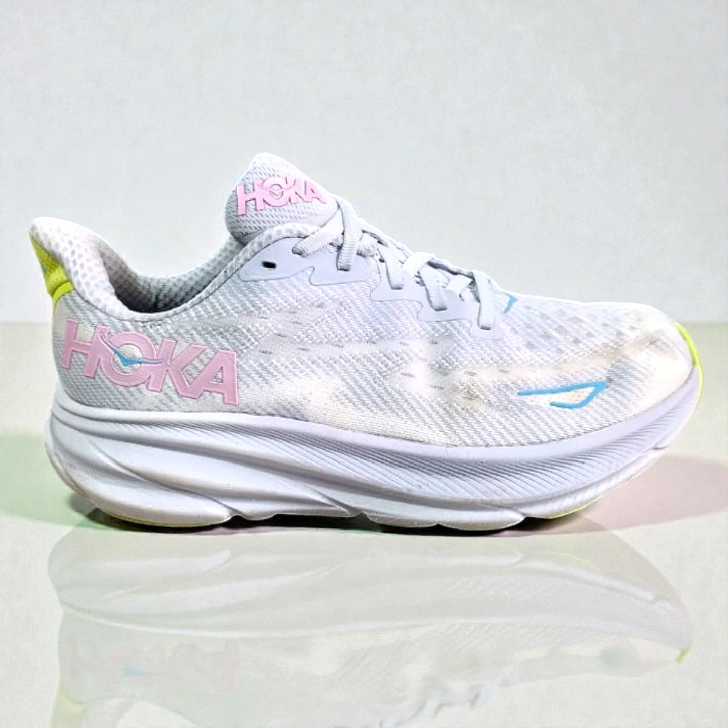 HOKA ONE CLIFTON 9 (Size 40/UK 6.5)