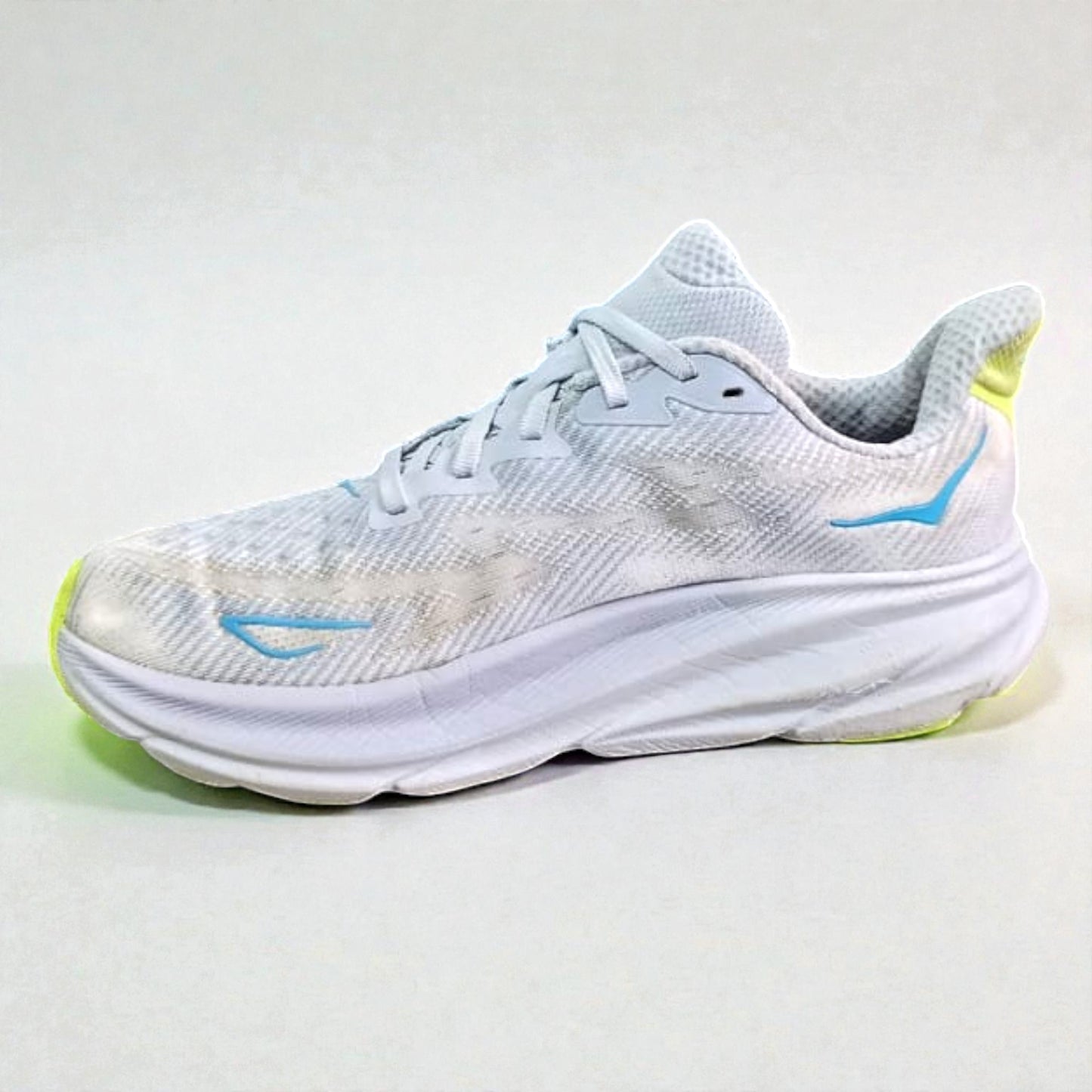 HOKA ONE CLIFTON 9 (Size 40/UK 6.5)