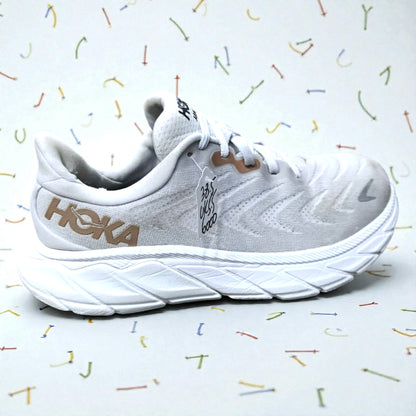 HOKA ARAHI 6 (Size 38.5/UK 5.5)