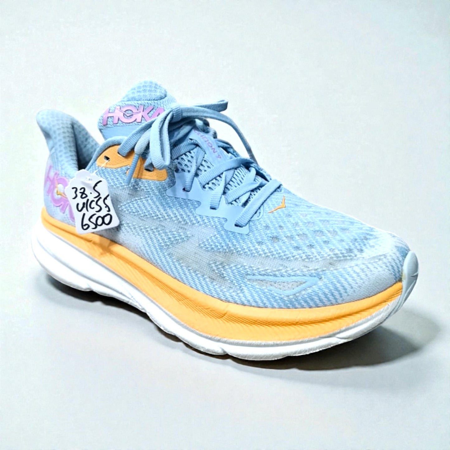 HOKA ONE ONE CLIFTON 9 (Size 38.5/UK 5.5)