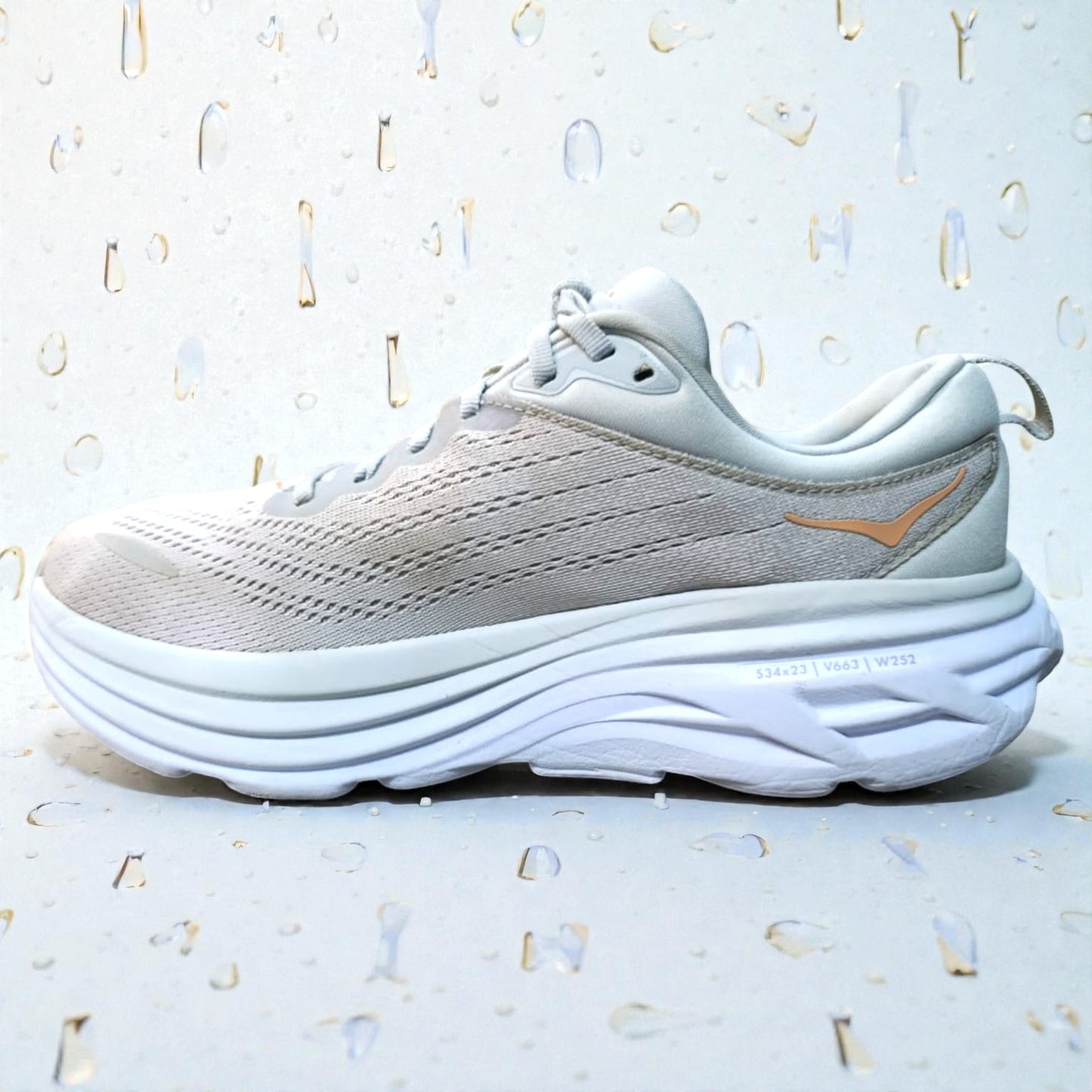 HOKA BONDI 8 (Size 41.5/UK 7)