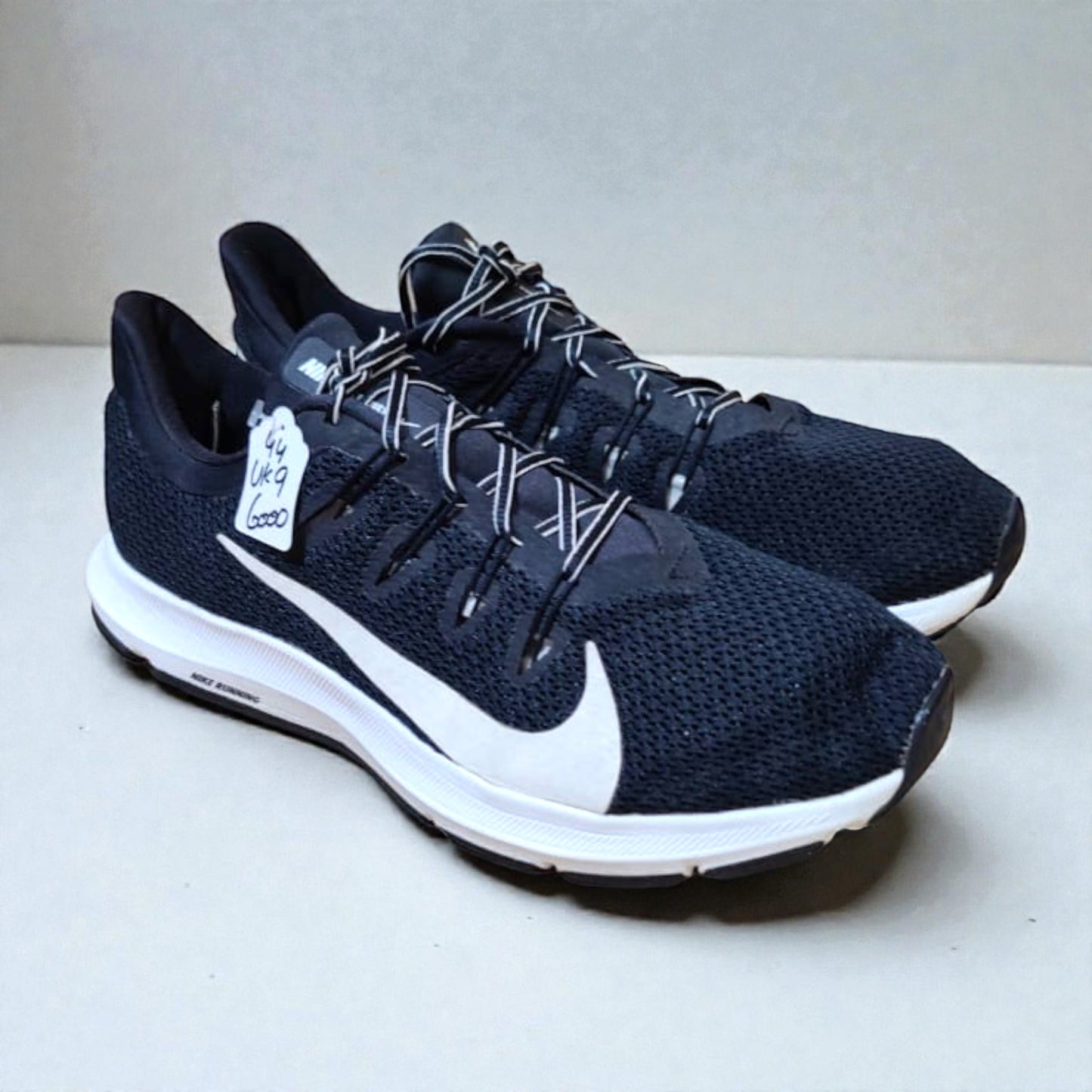NIKE QUEST 2 (Size 44/UK 9)