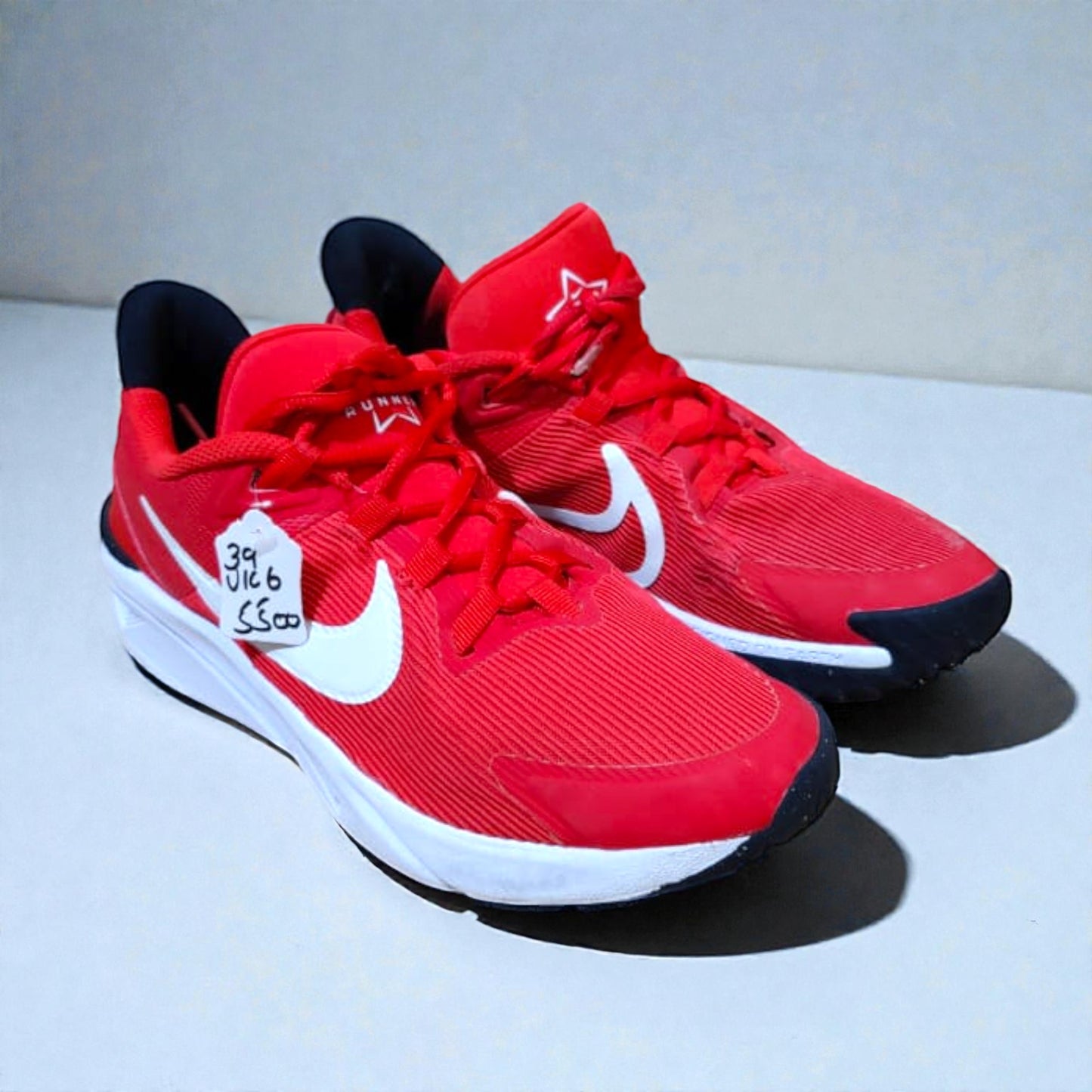 NIKE STAR RUNNER 4 (Size 39/UK 6)