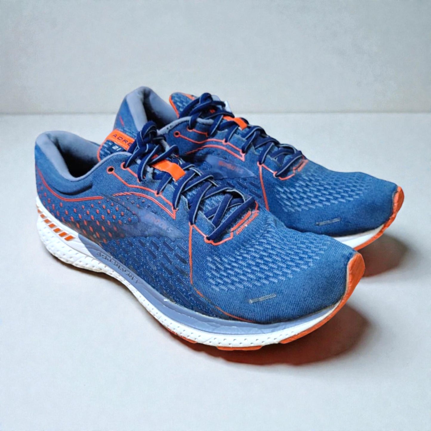 BROOKS ADRENALINE GTS 21 (Size 48.5/UK 13)