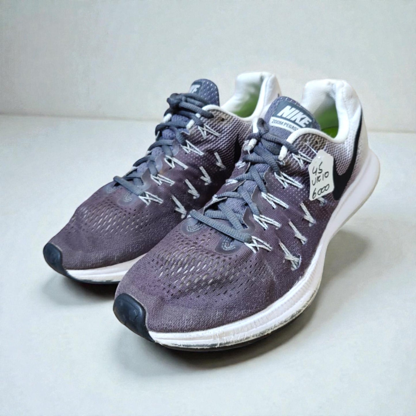 NIKE AIR ZOOM PEGASUS 33 (Size 45/UK 10)