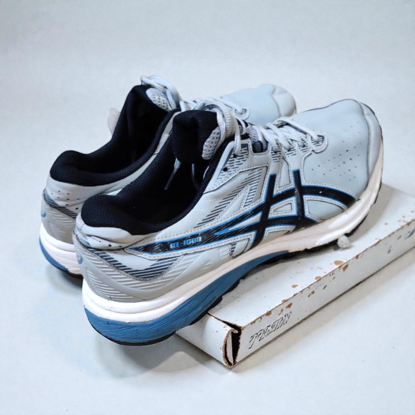 ASICS GT-1000 LE 2 (Size 46.5/Uk 11.5)