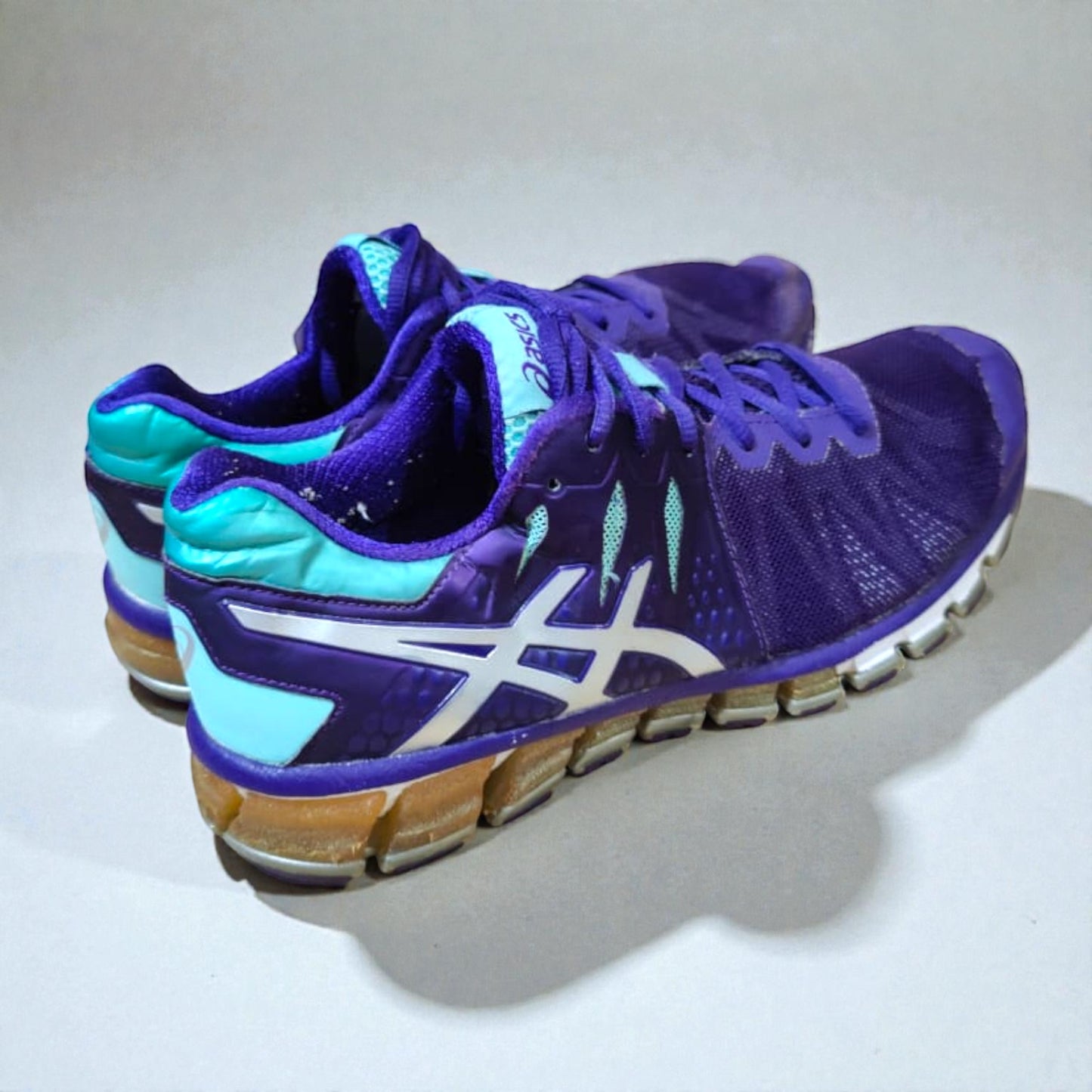 ASICS GEL-QUANTUM 180 TR (Size 40/UK 6)