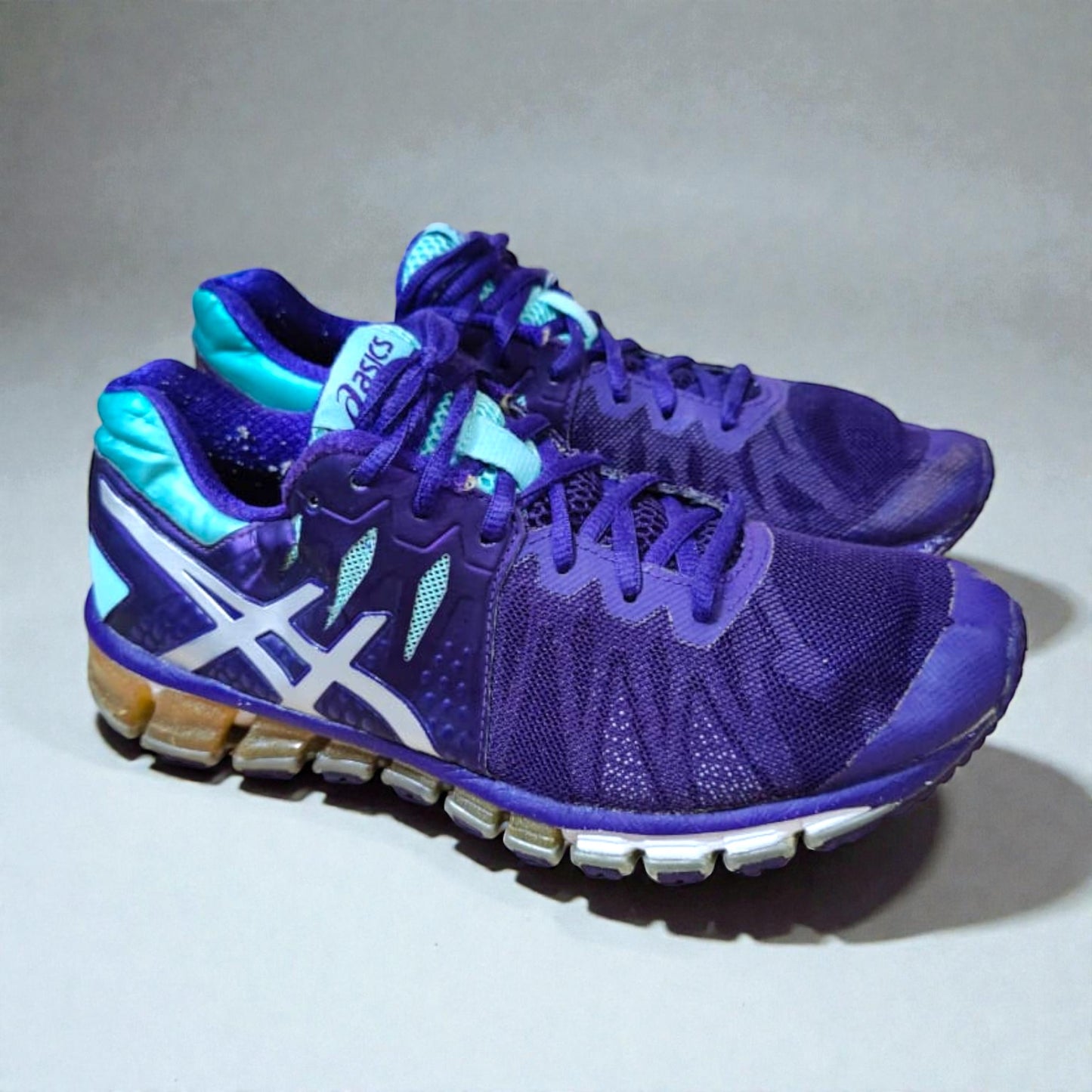 ASICS GEL-QUANTUM 180 TR (Size 40/UK 6)