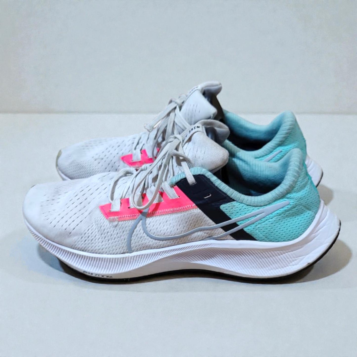 NIKE AIR ZOOM PEGASUS 38 (Size 43/UK 8.5)