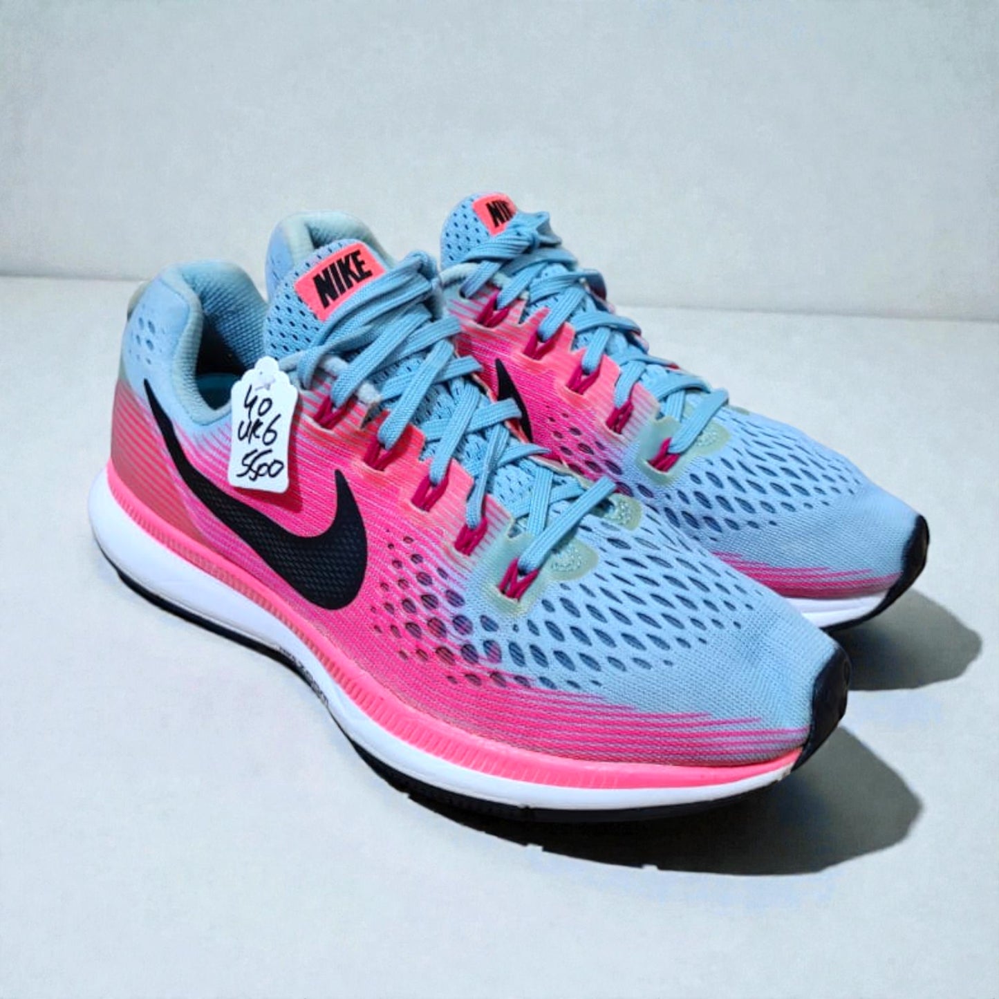 NIKE AIR ZOOM PEGASUS 34 (Size 40/UK 6)