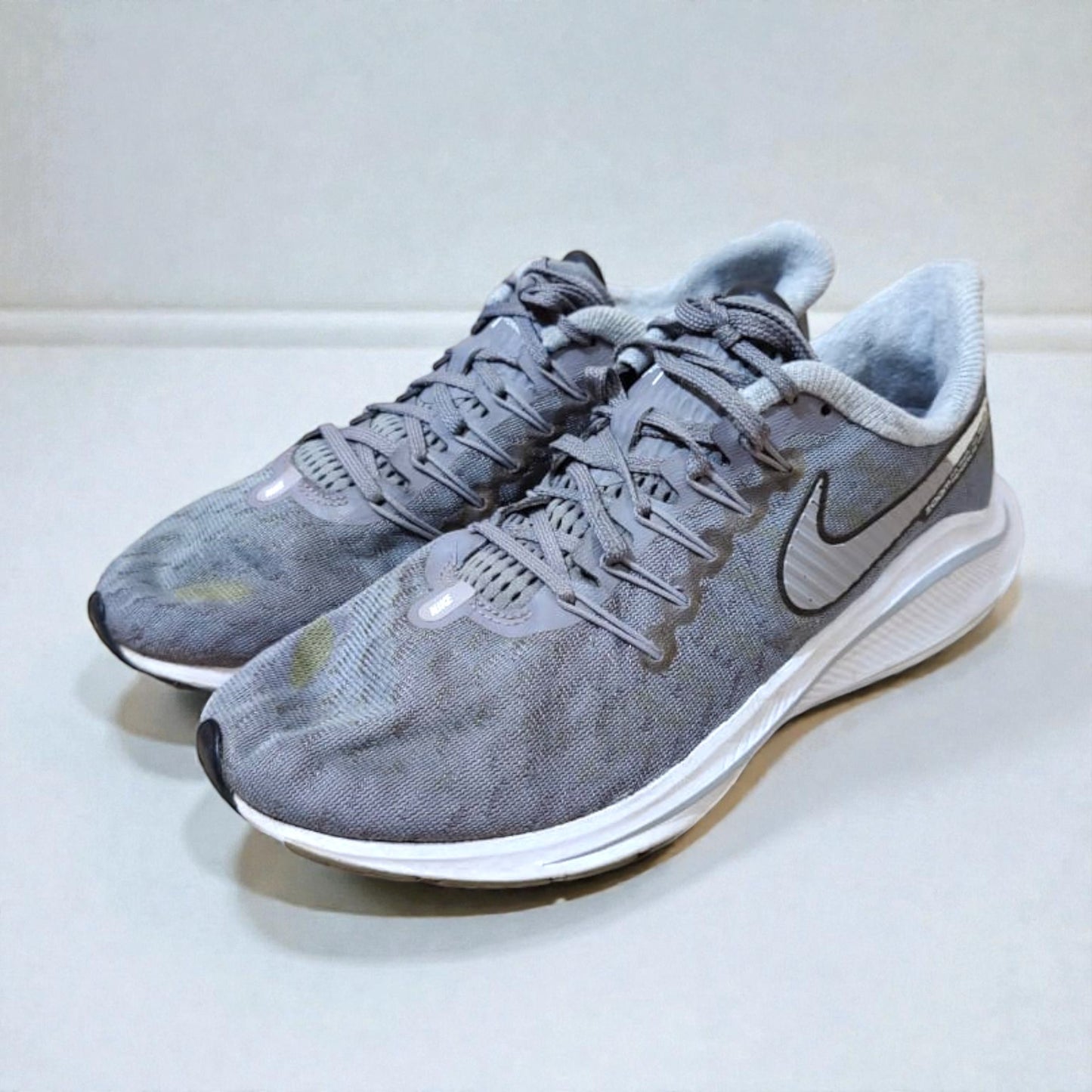 NIKE AIR ZOOM VOMERO 14 (Size 40.5/UK 6.5)