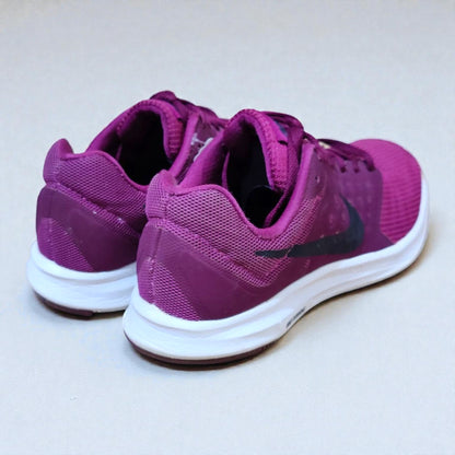 NIKE SHOES (Size 38/UK 5)