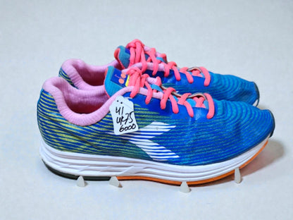 DIADORA ACTION PLUS 3 (Size 41/UK 7.5)