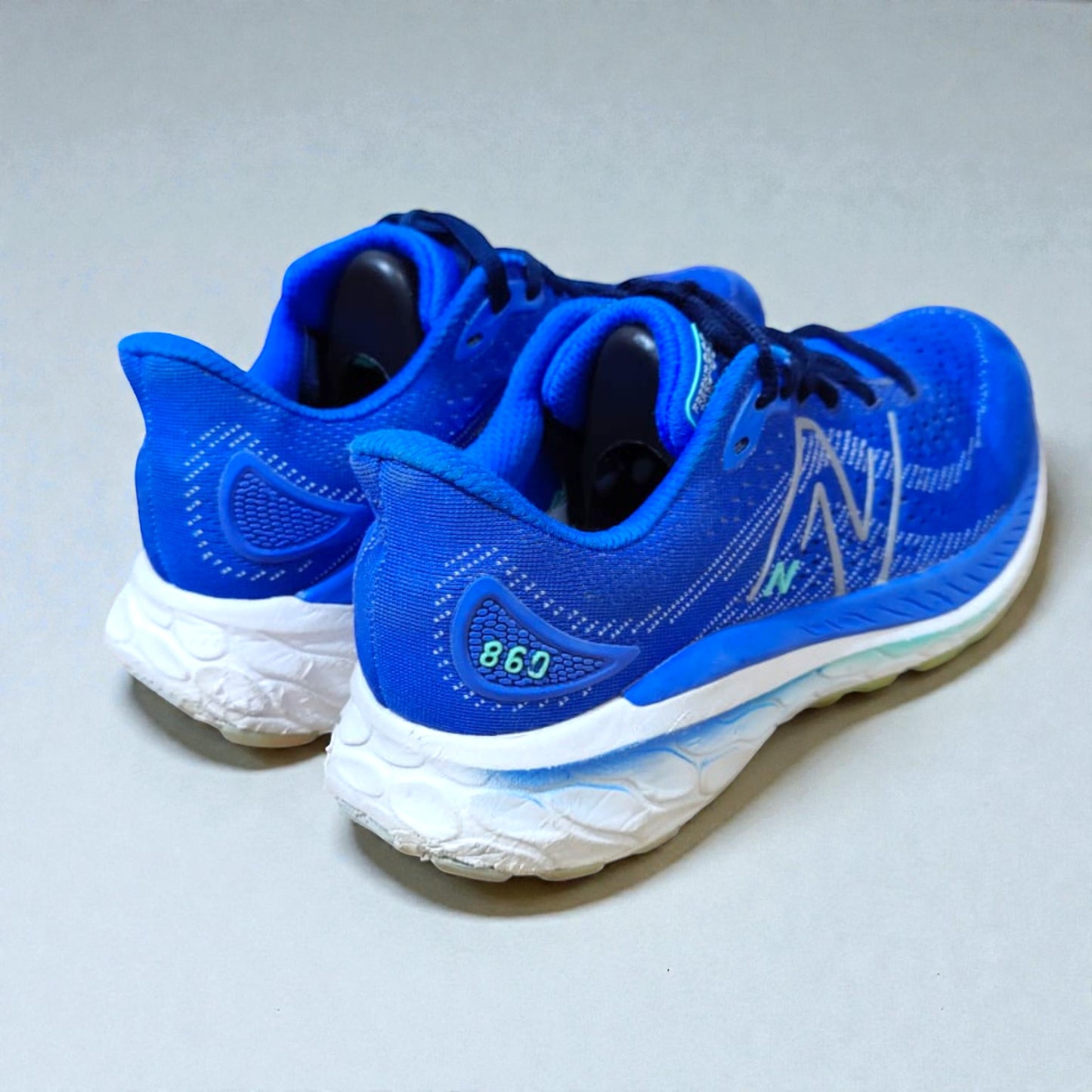 NB FRESH FOAM (Size 40/UK 6.5)