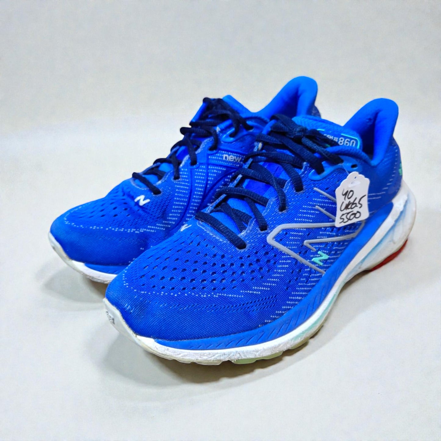 NB FRESH FOAM (Size 40/UK 6.5)