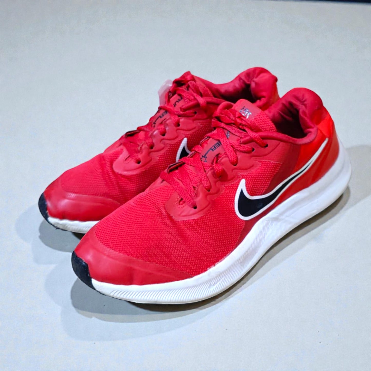 NIKE STAR RUNNER 3 GS (Size 40/UK 6)