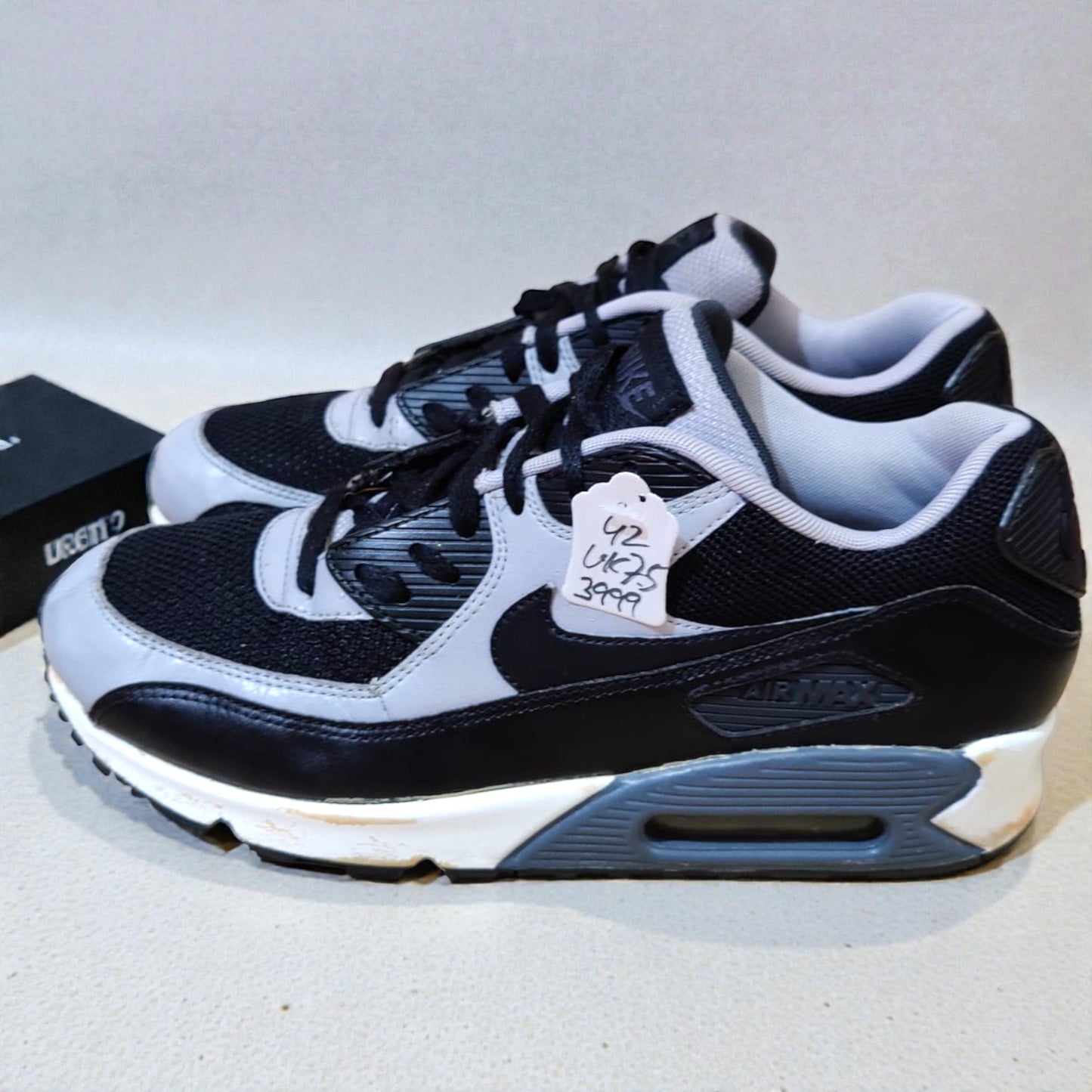 Nike Air Max 90 Essential (Size 42/UK 7.5)