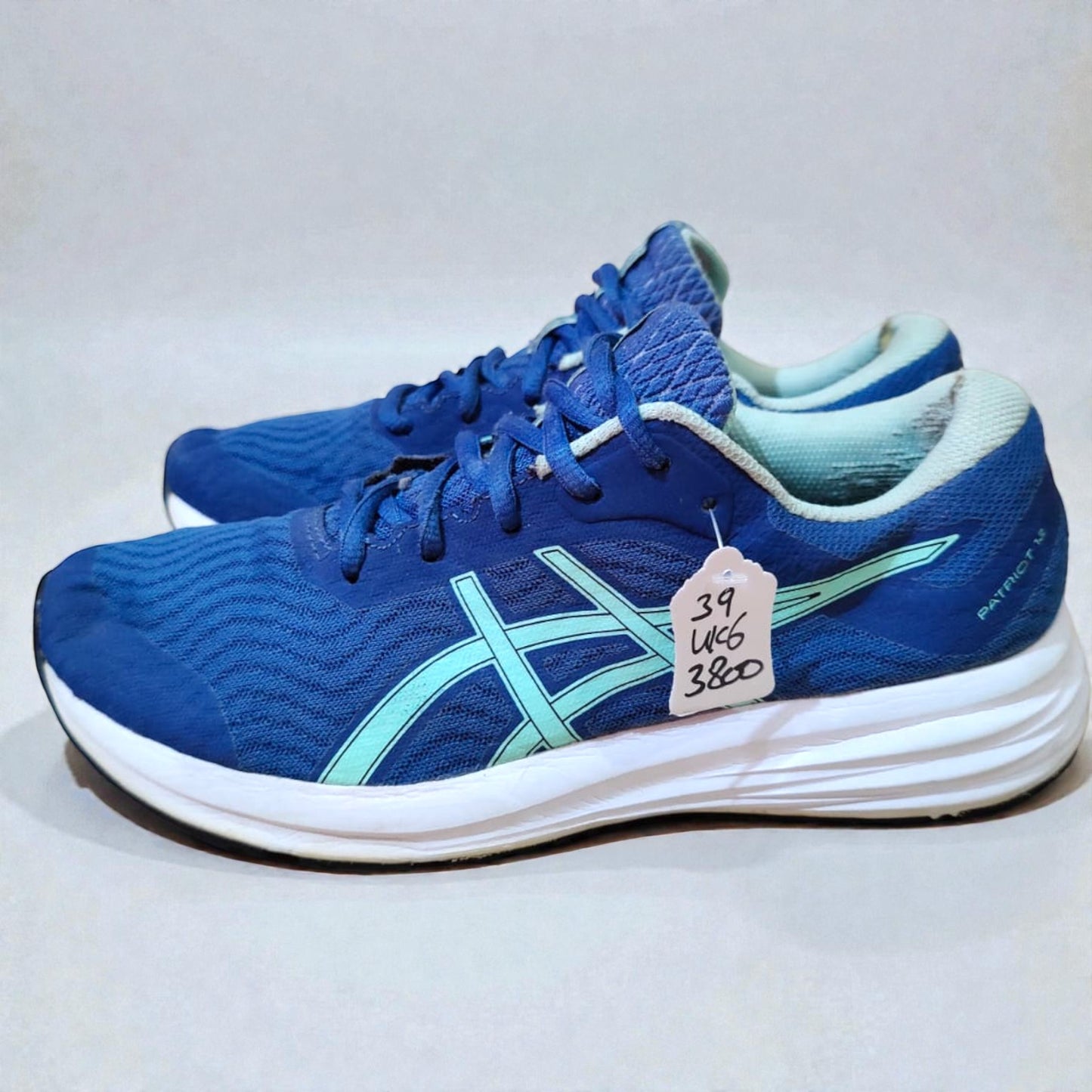 Asics Patriot 12 (Size 39/UK 6)