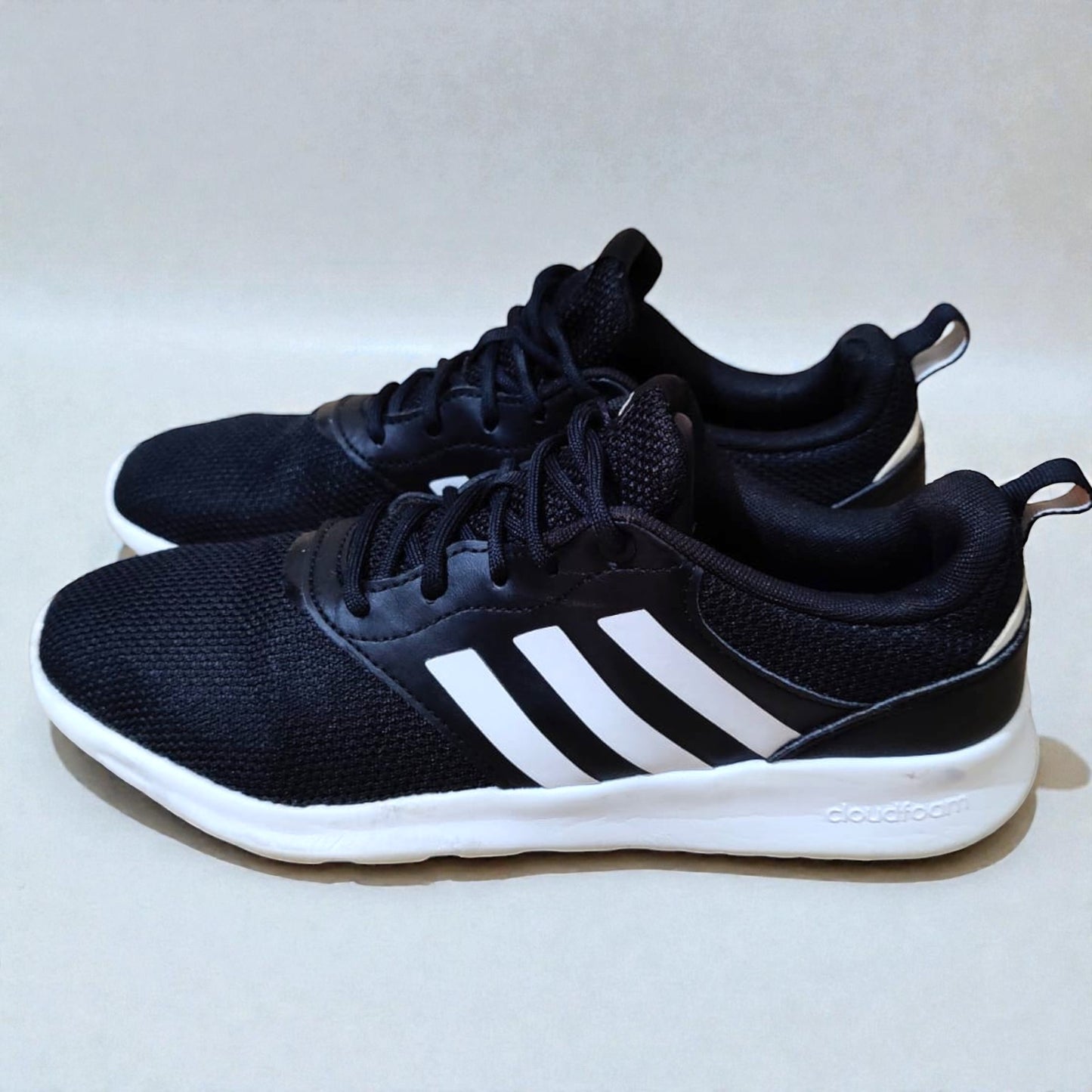 Adidas QT Racer 2.0 (Euro 39.5/UK 6)
