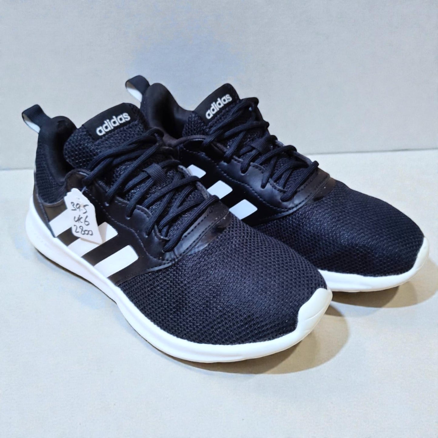 Adidas QT Racer 2.0 (Euro 39.5/UK 6)