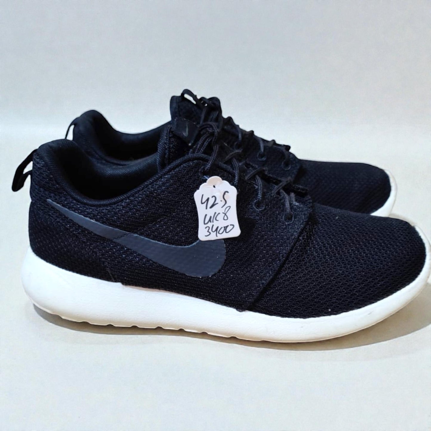 Nike Roshe One (Euro 42.5/UK 8)