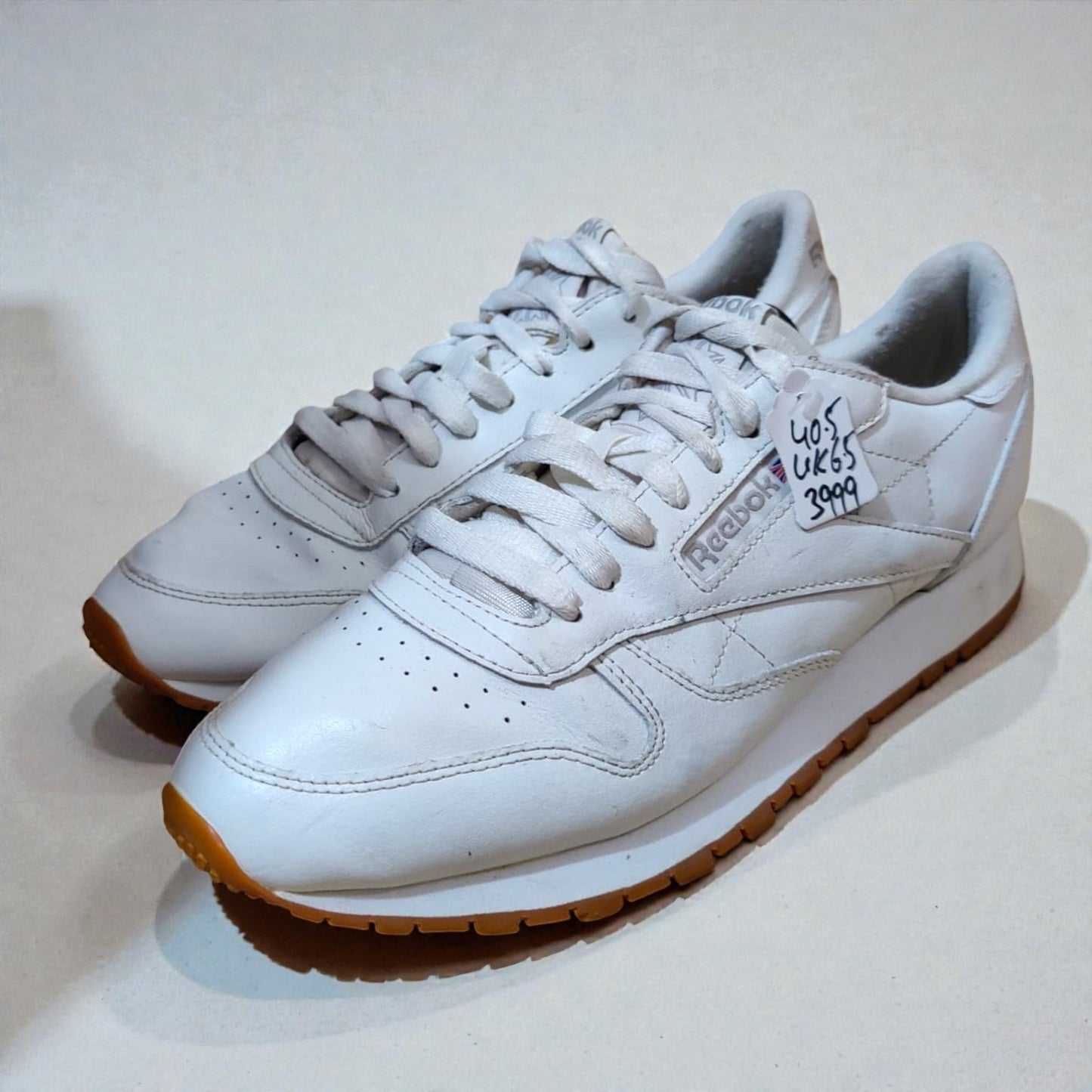 Rebook Classic Leather (Euro 40.5/UK 6.5)