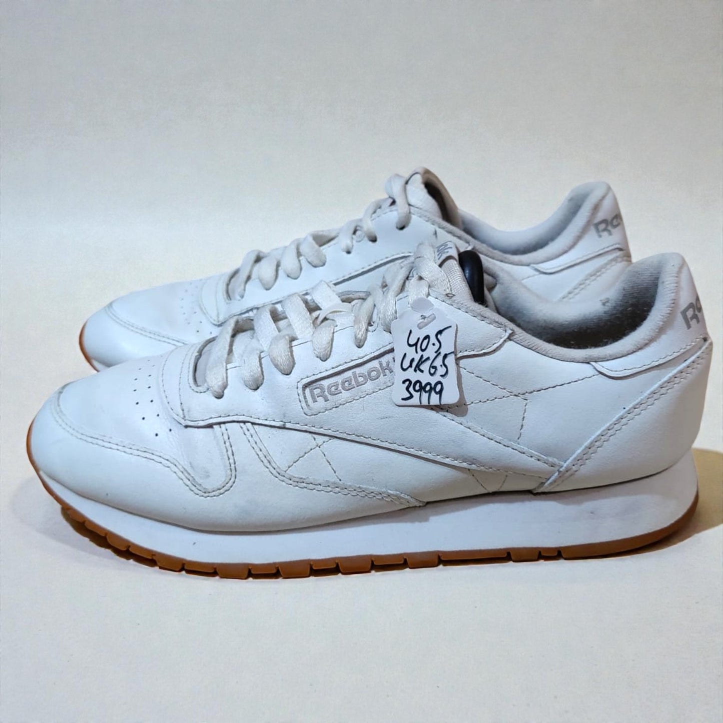 Rebook Classic Leather (Euro 40.5/UK 6.5)