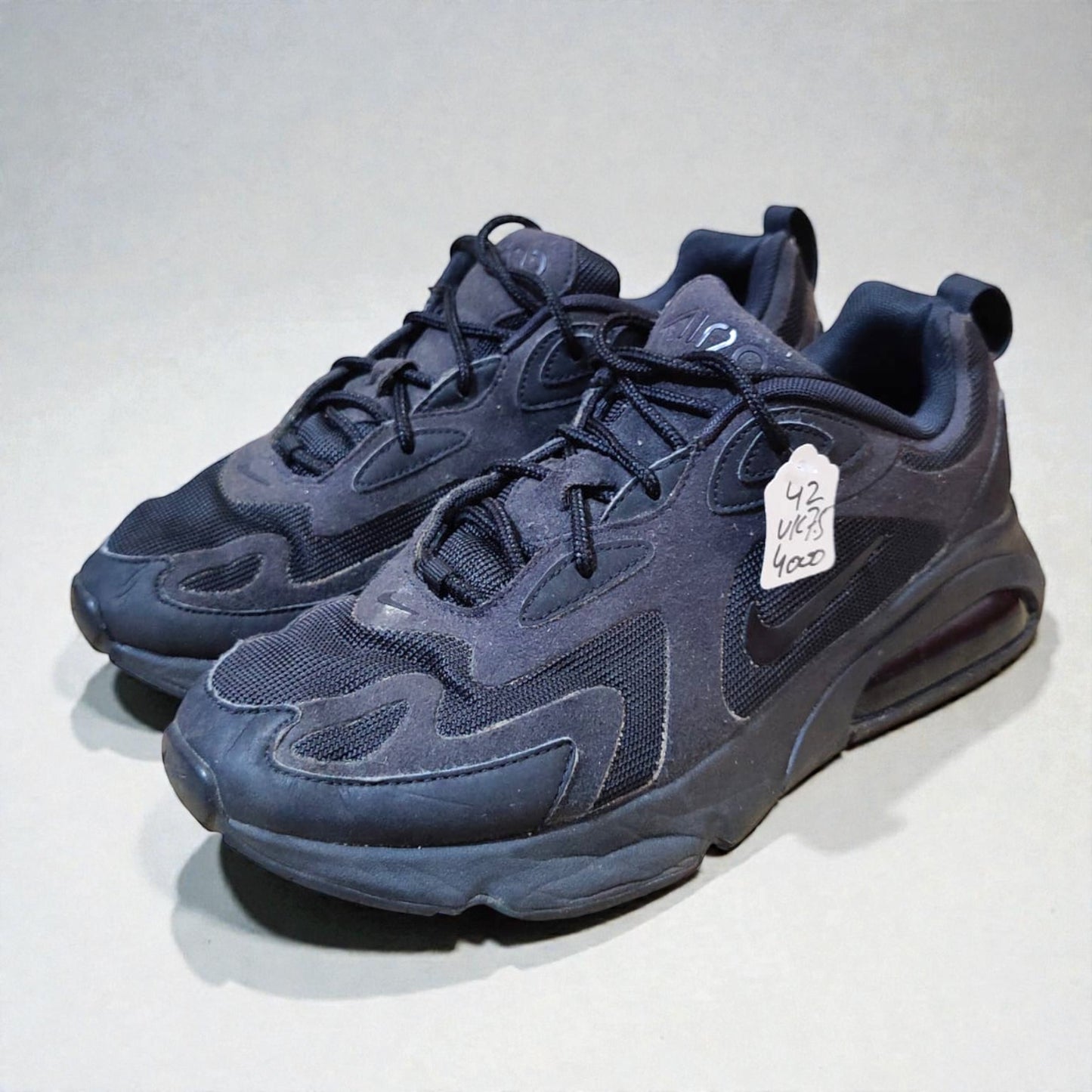 Nike Air Max 200 (Euro 42/UK 7.5)