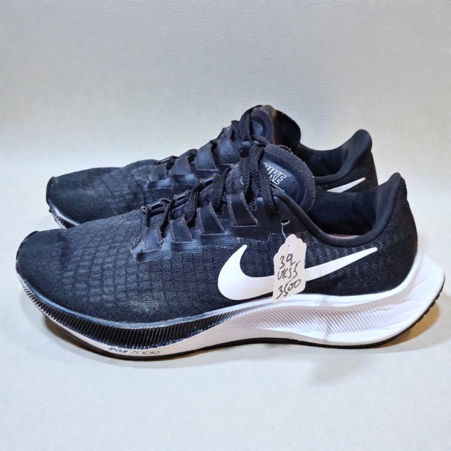 Nike Air Zoom Pegasus 34 (Euro 39/UK 5.5)