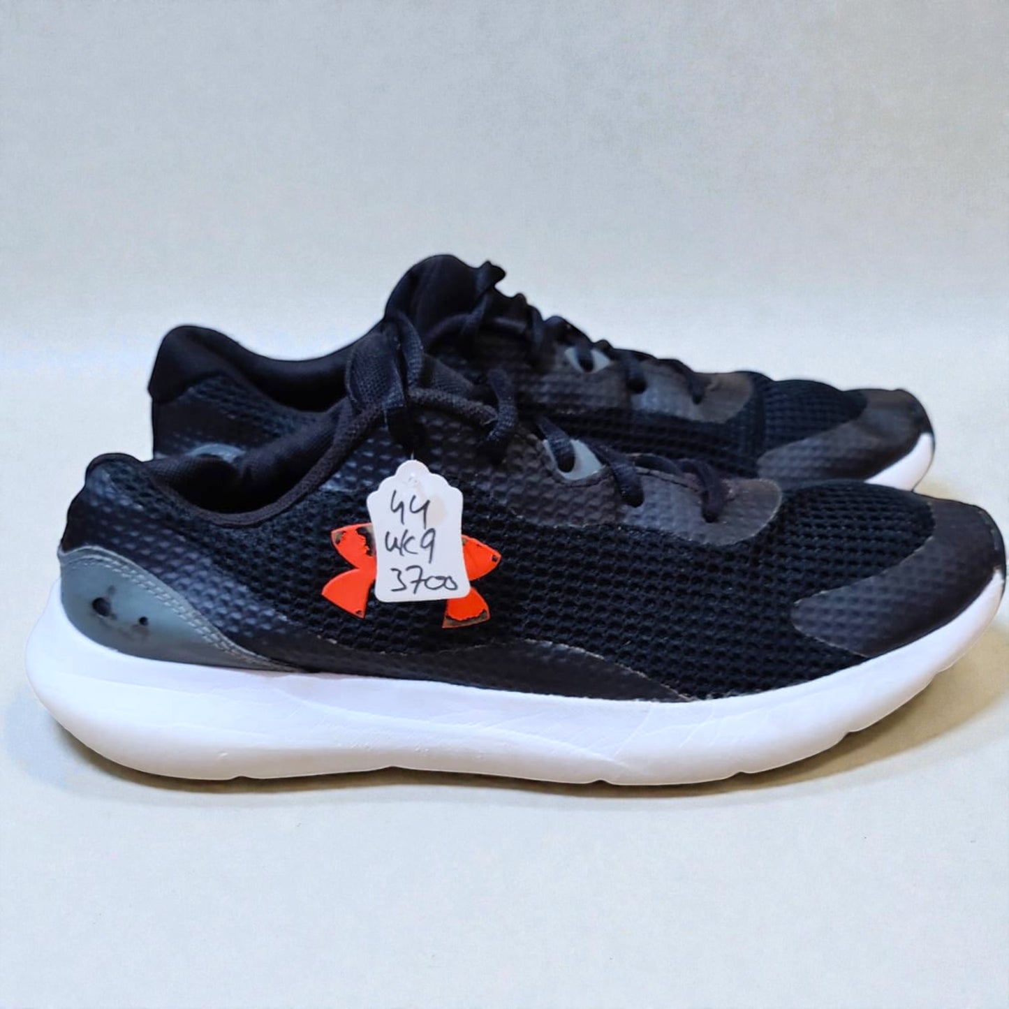 Under Armour Surge 3 (Euro 44/UK 9)