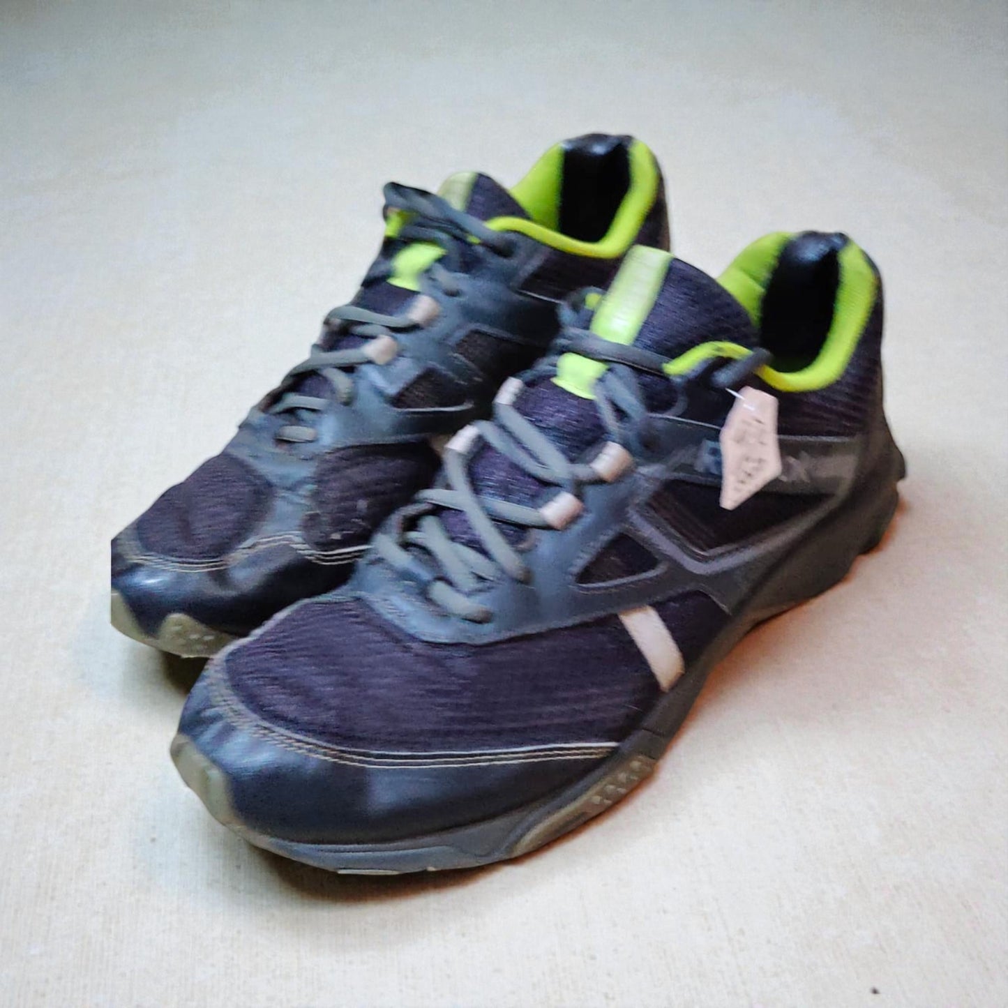 Reebok Running Shoes (Euro 42.5/UK 8)