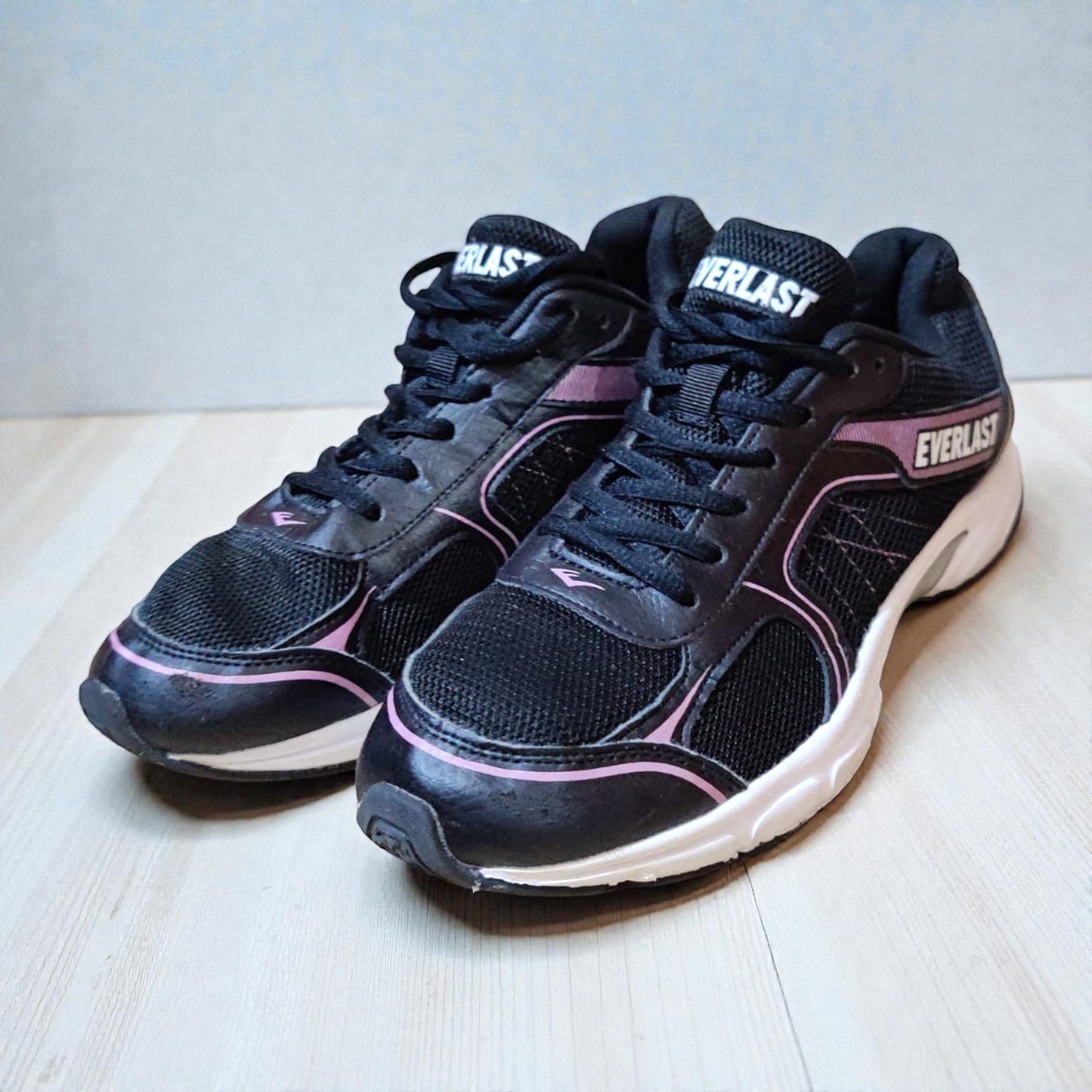 Everlast Shoes (Euro 40/UK 6)