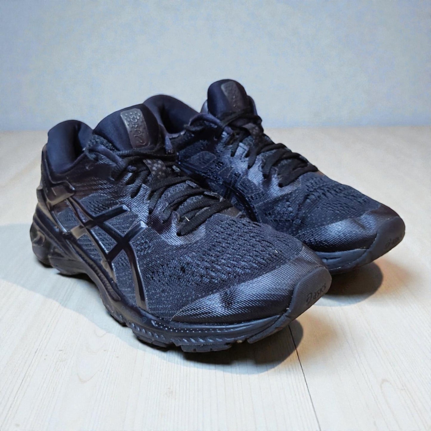 Asics Gel-Kayano 26 (Euro 40/UK 6)