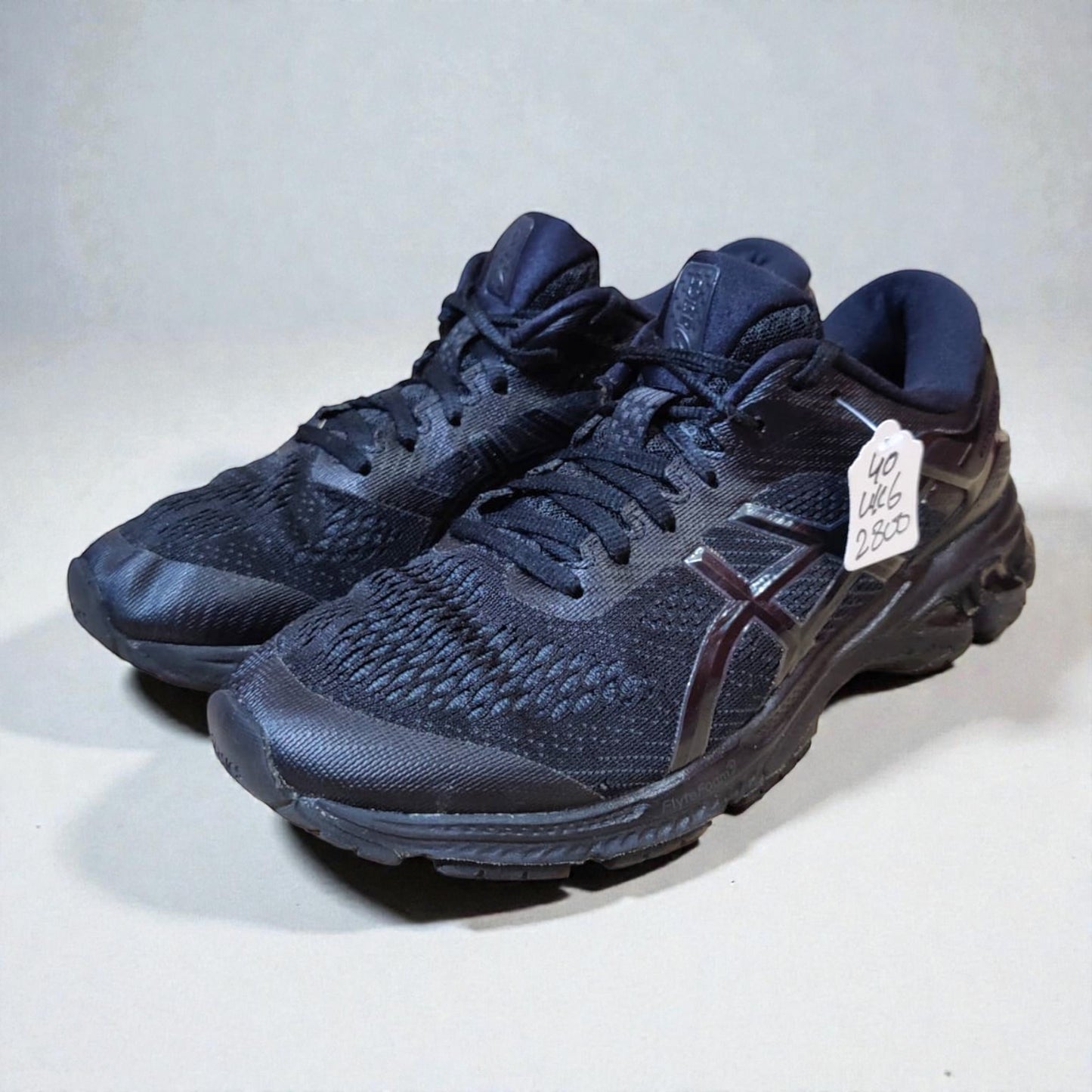 Asics Gel-Kayano 26 (Euro 40/UK 6)
