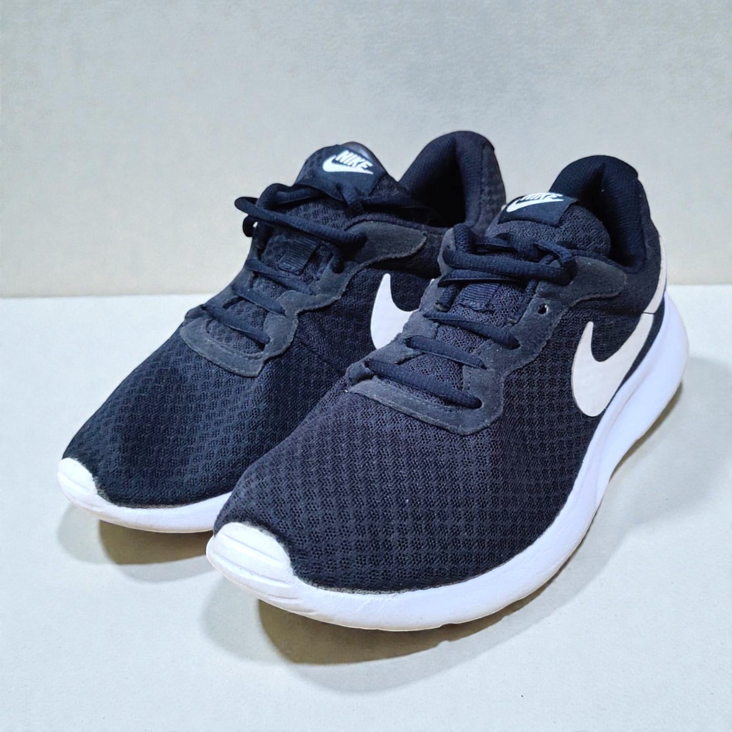 Nike Tanjun (Euro 41/UK 7)