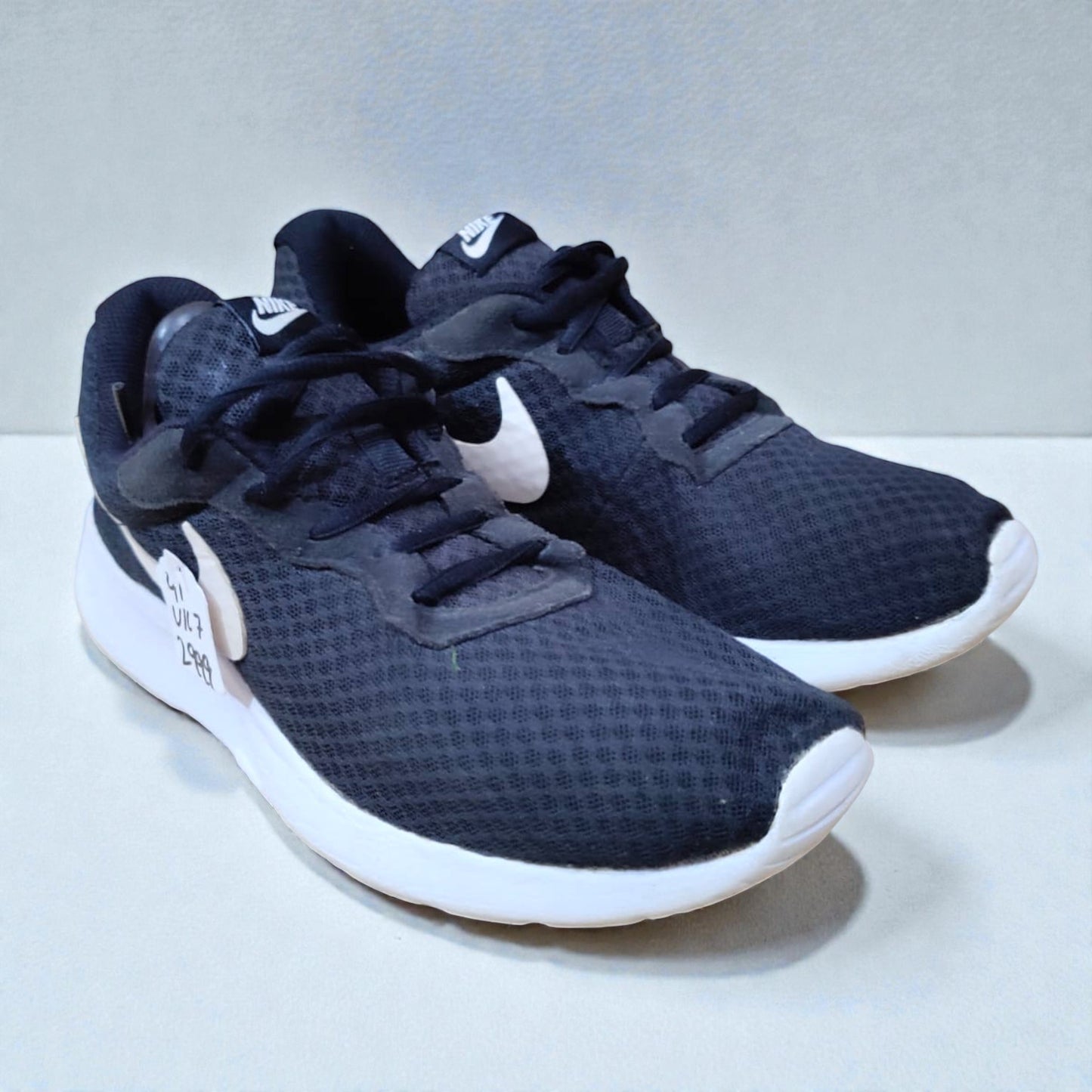 Nike Tanjun (Euro 41/UK 7)
