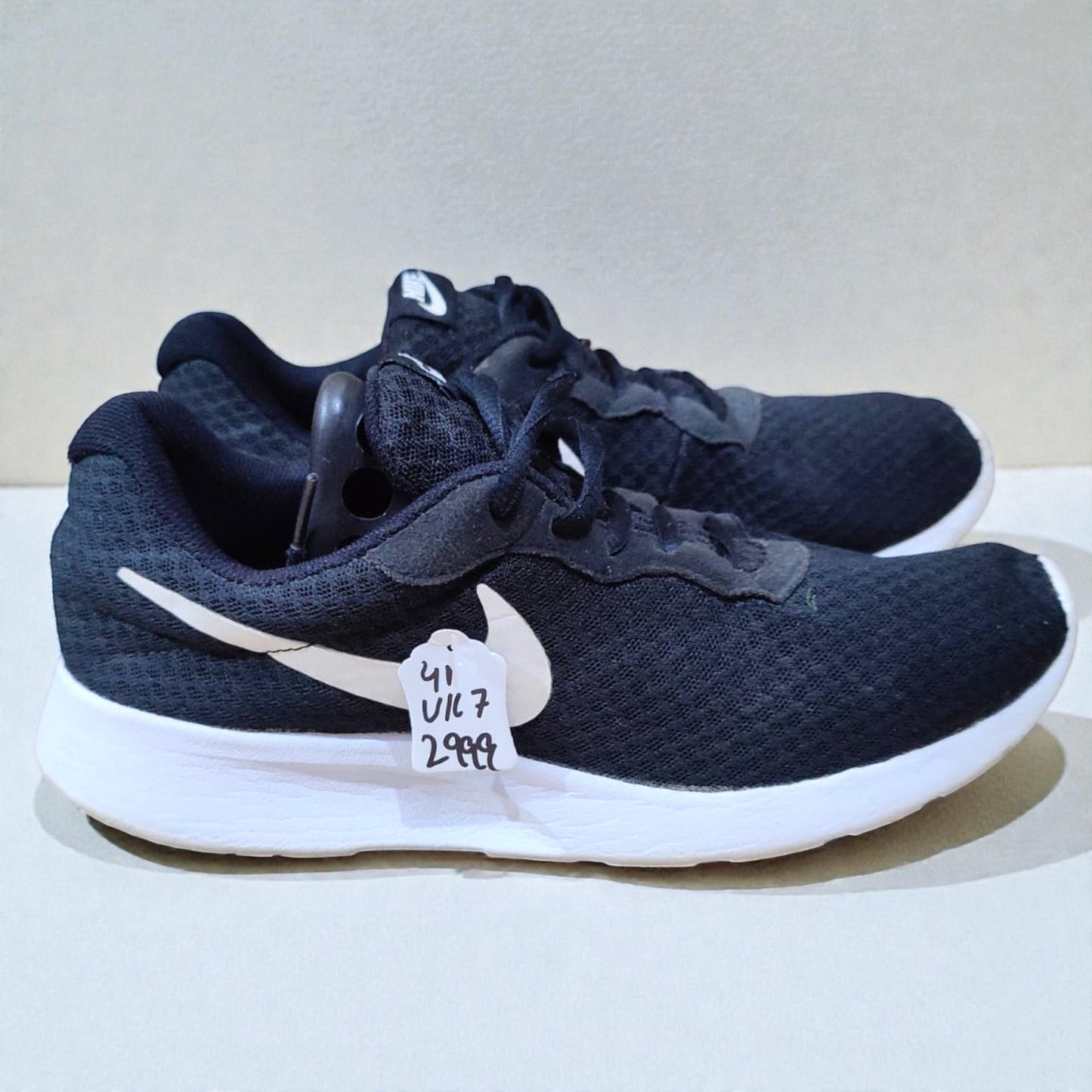 Nike Tanjun (Euro 41/UK 7)
