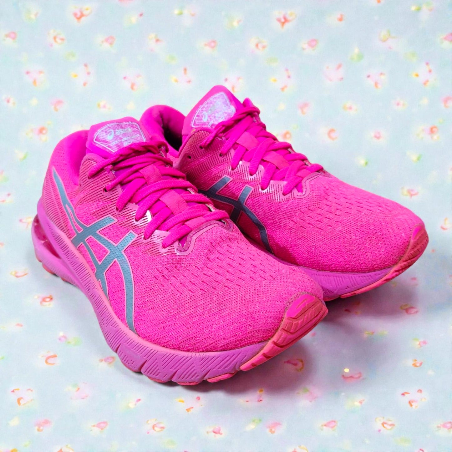Asics GT-2000 10 Lite (Euro 40/UK 6.5)
