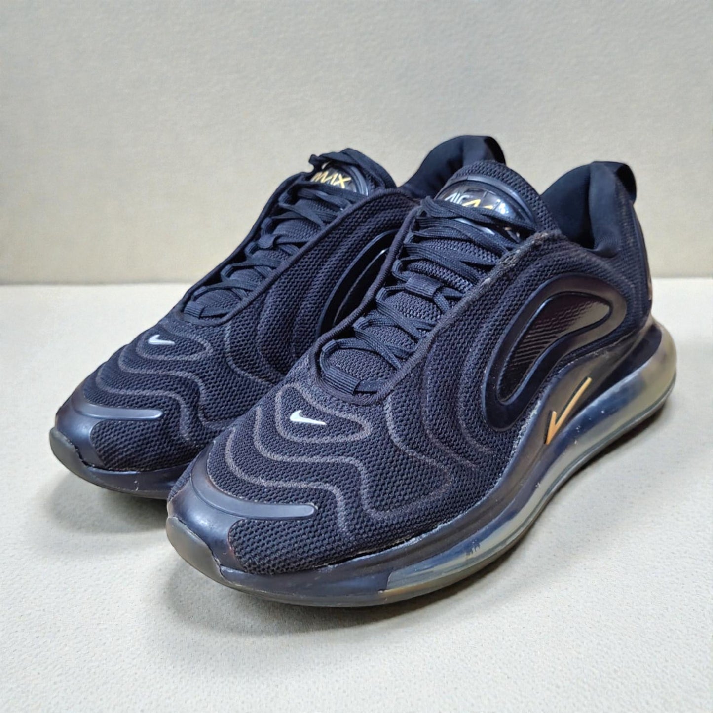 Nike Air Max 720 (Euro 40/UK 6)