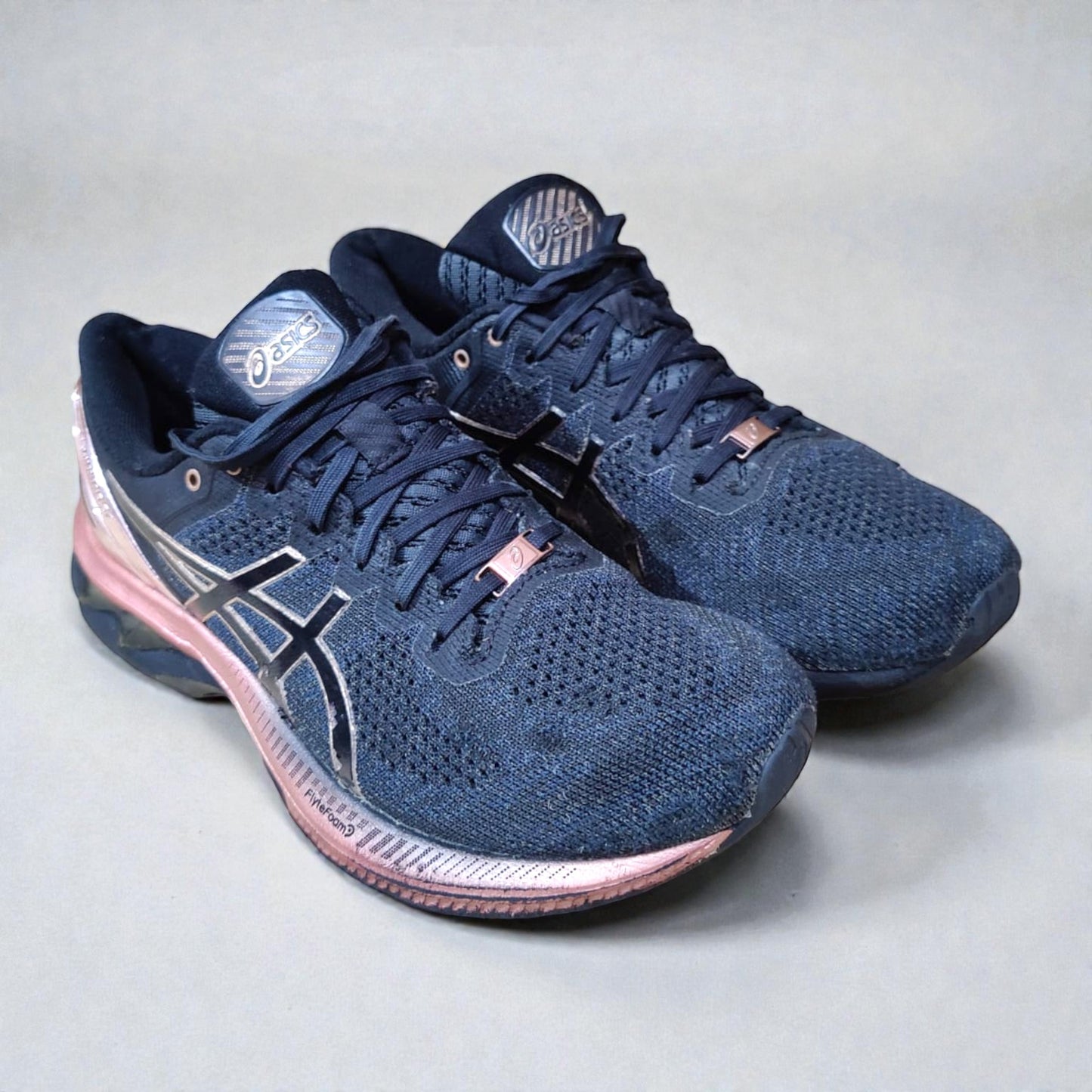 Asics Gel-Kayano 27 (Euro 40/UK 6)