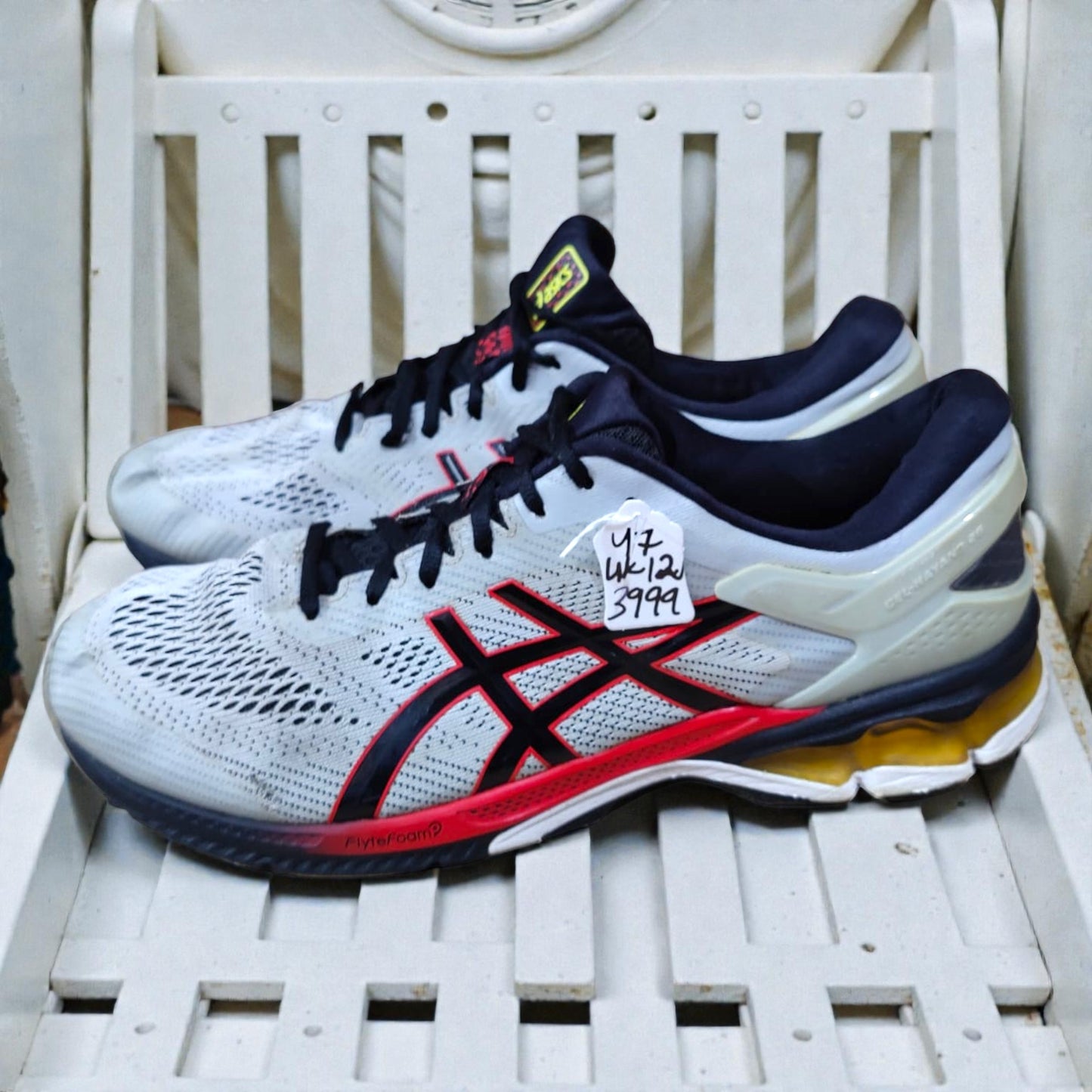 Asics Gel-Kayano 26 (Euro 47/UK 12)